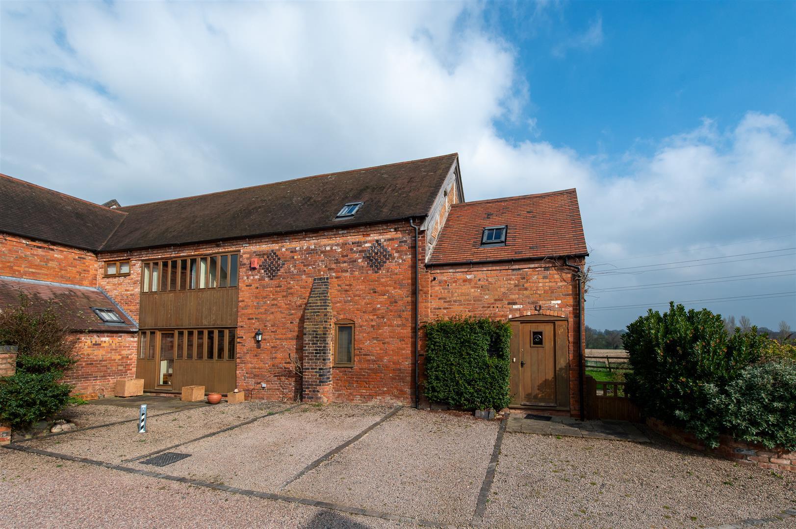 2 bed barn conversion for sale in Bluntington, Kidderminster  - Property Image 25