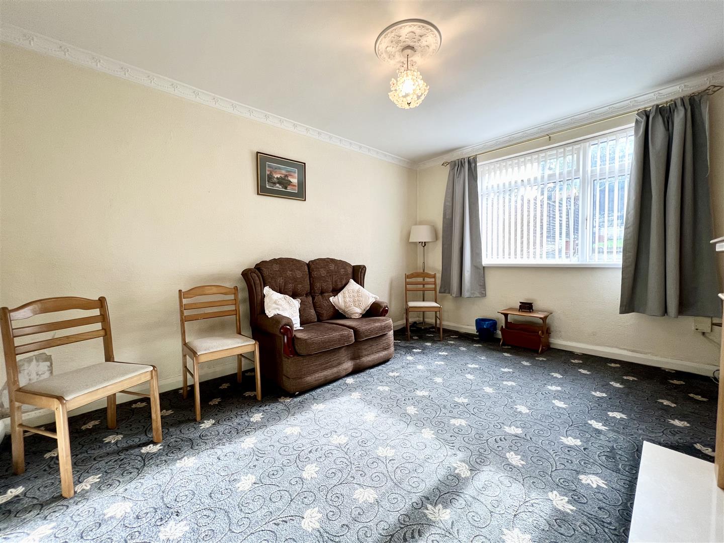 3 bed end of terrace house for sale in Harcourt Road, Cradley Heath  - Property Image 3