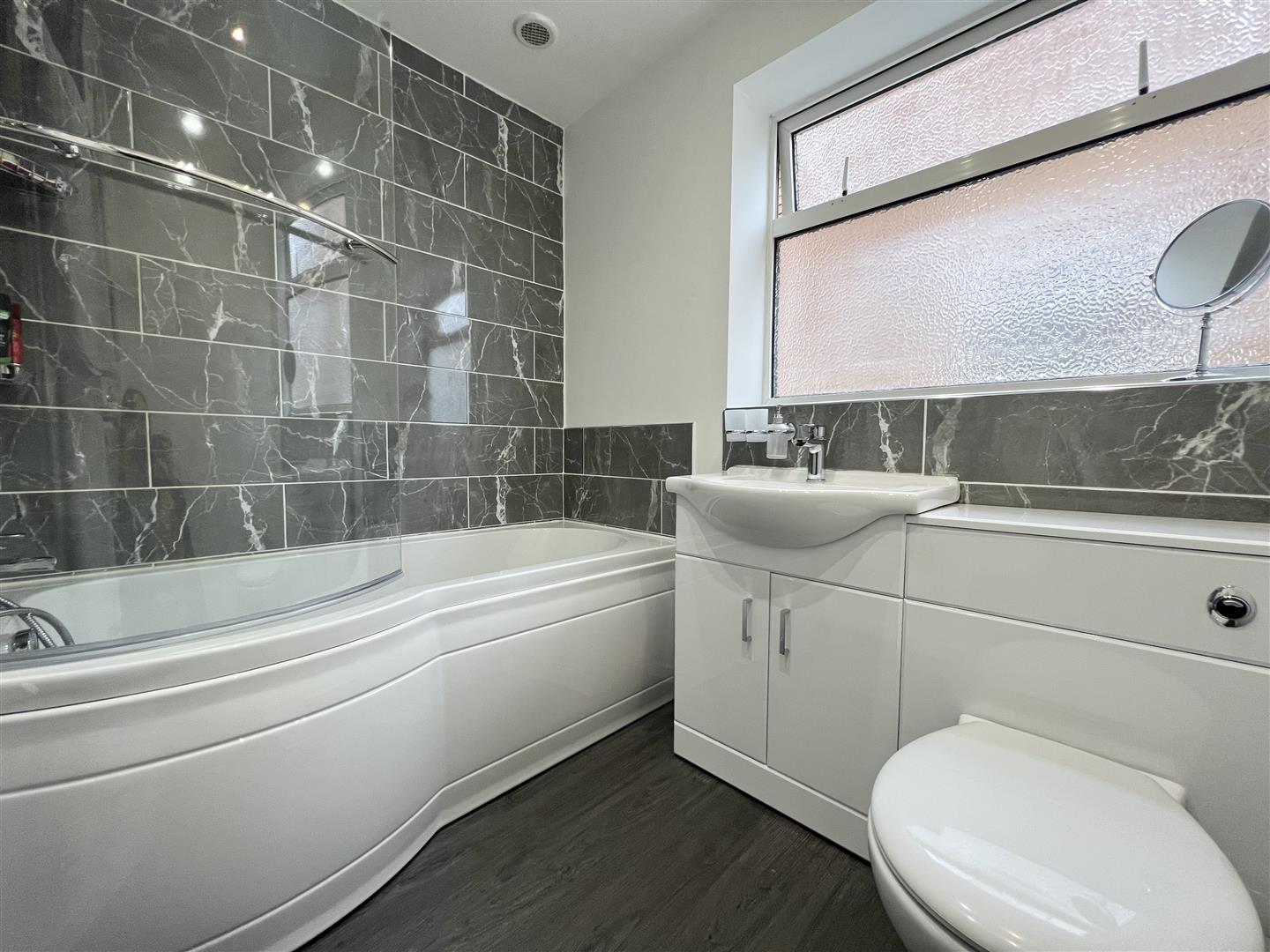 3 bed house for sale in Broadfields, Stourbridge  - Property Image 16