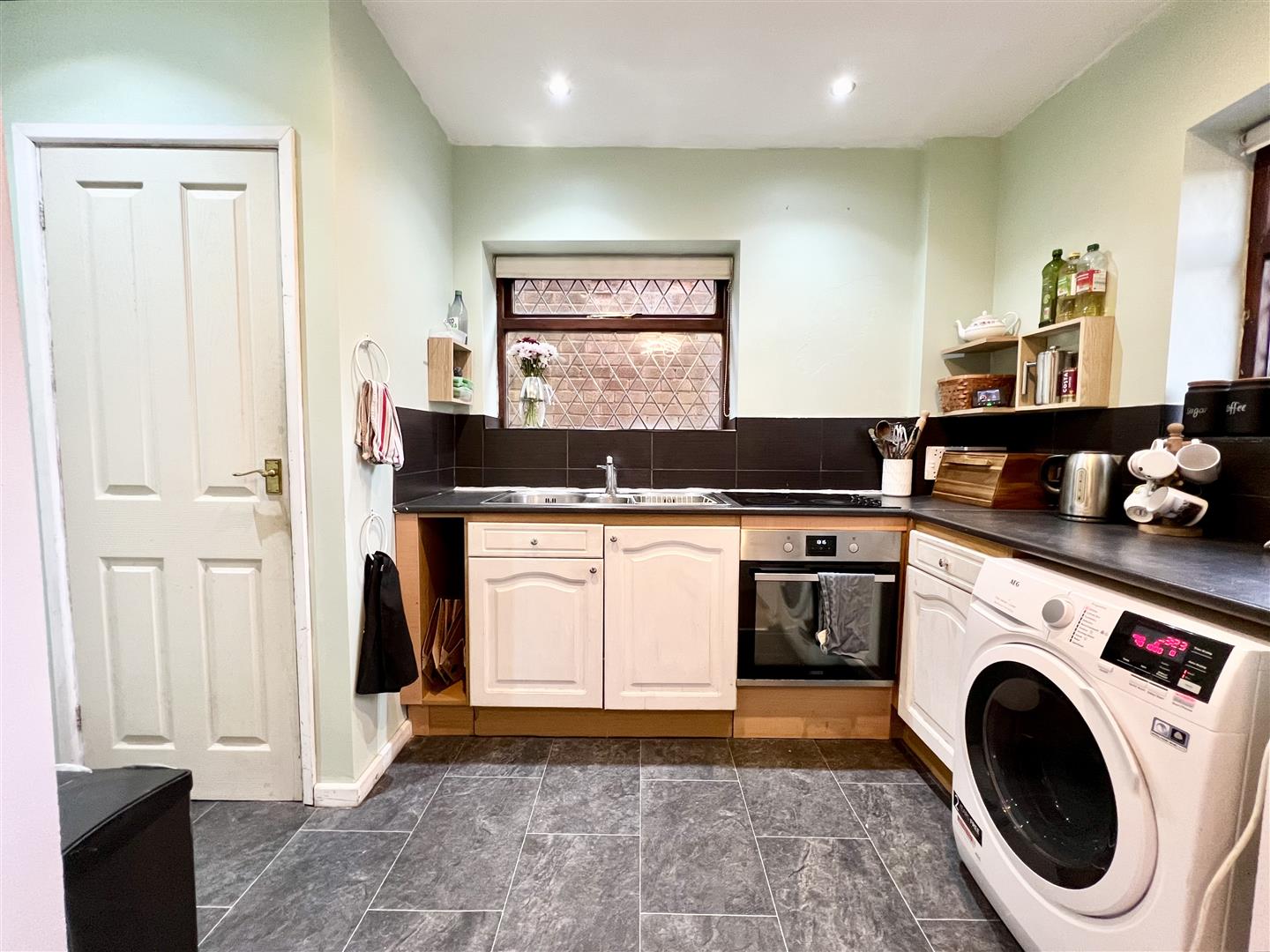 3 bed semi-detached house for sale in Timbertree Crescent, Cradley Heath  - Property Image 5