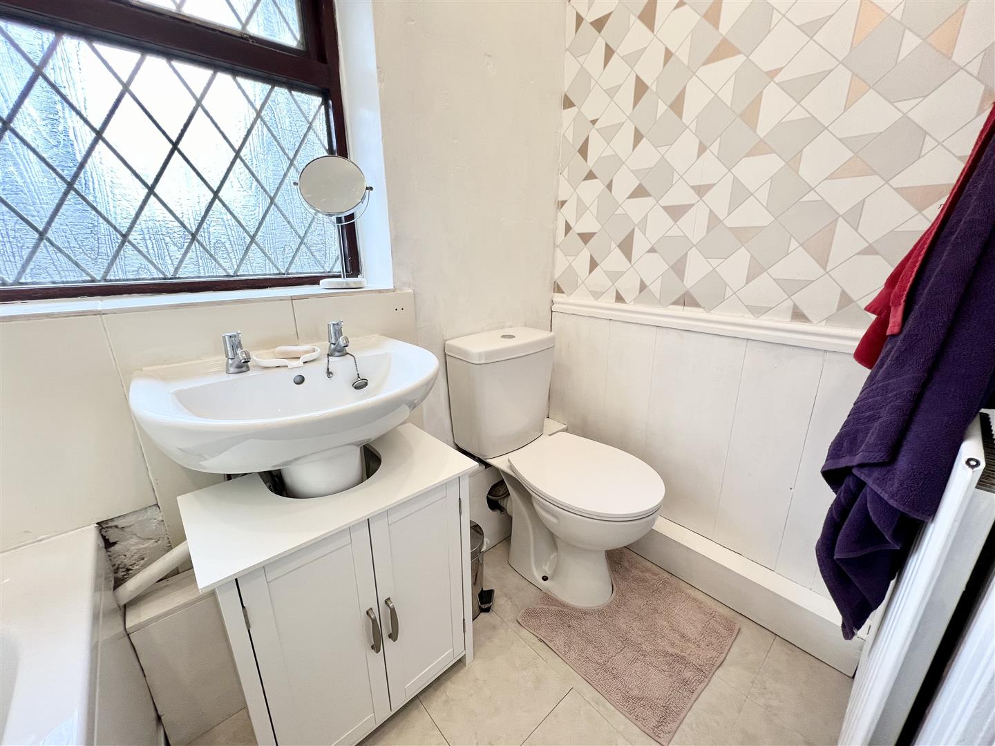 3 bed semi-detached house for sale in Timbertree Crescent, Cradley Heath  - Property Image 15