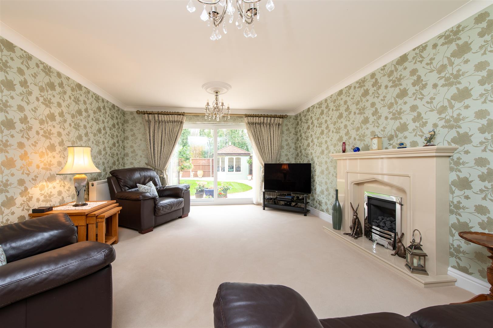 5 bed house for sale in Green Meadow, Stourbridge  - Property Image 8