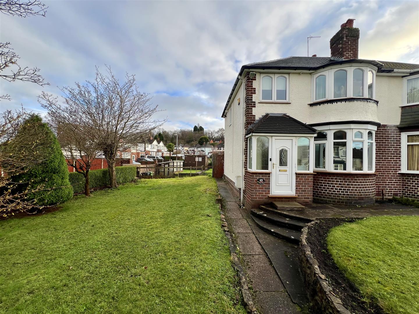 3 bed semi-detached house for sale in Lyde Green, Halesowen  - Property Image 11