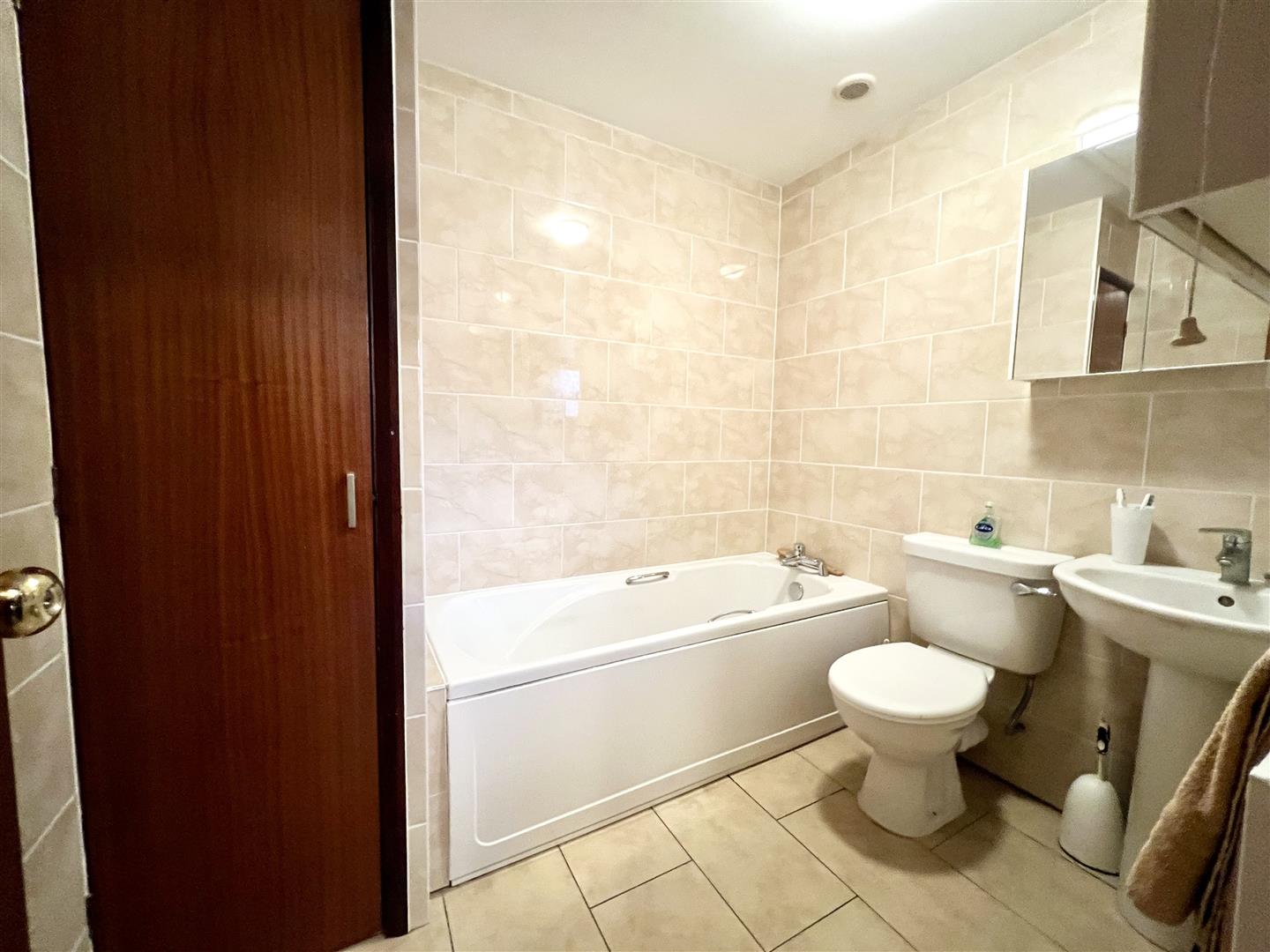2 bed detached bungalow for sale in Brades Close, Halesowen  - Property Image 11