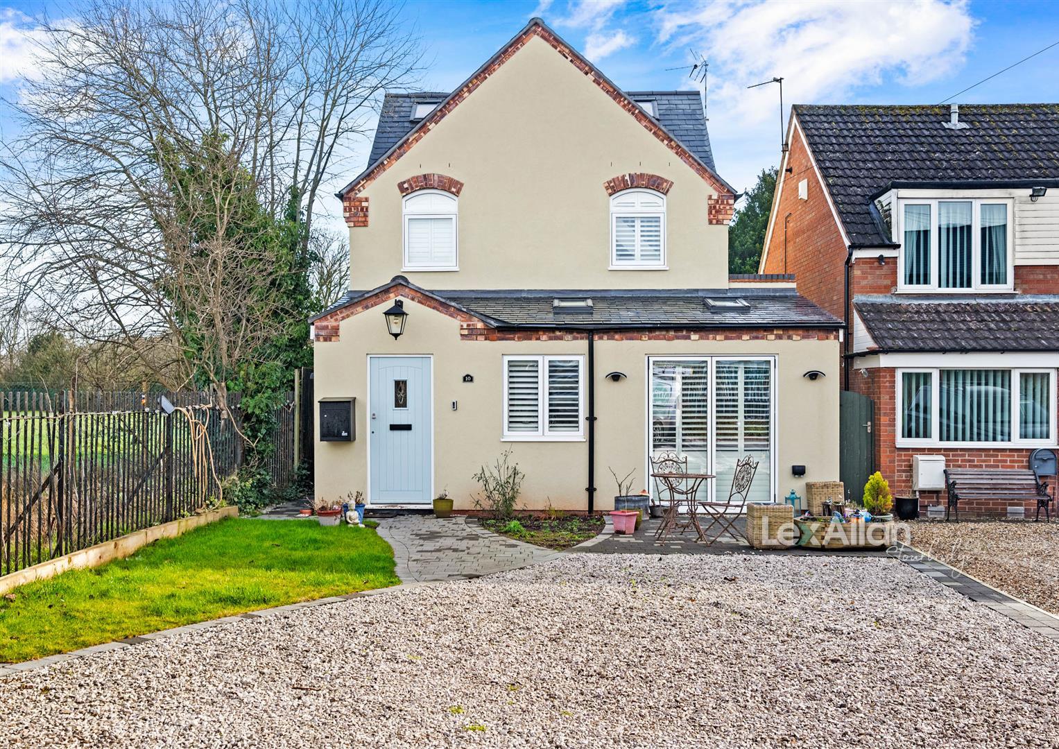 4 bed detached house for sale in Castle Street, Stourbridge - Property Image 1