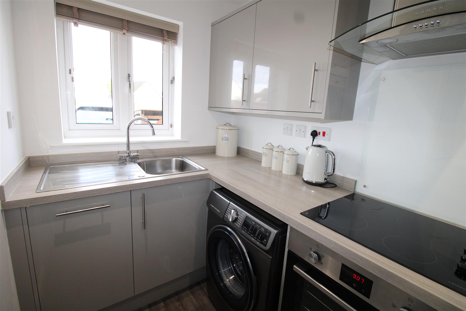 2 bed terraced house for sale in James Close, Brierley Hill  - Property Image 4