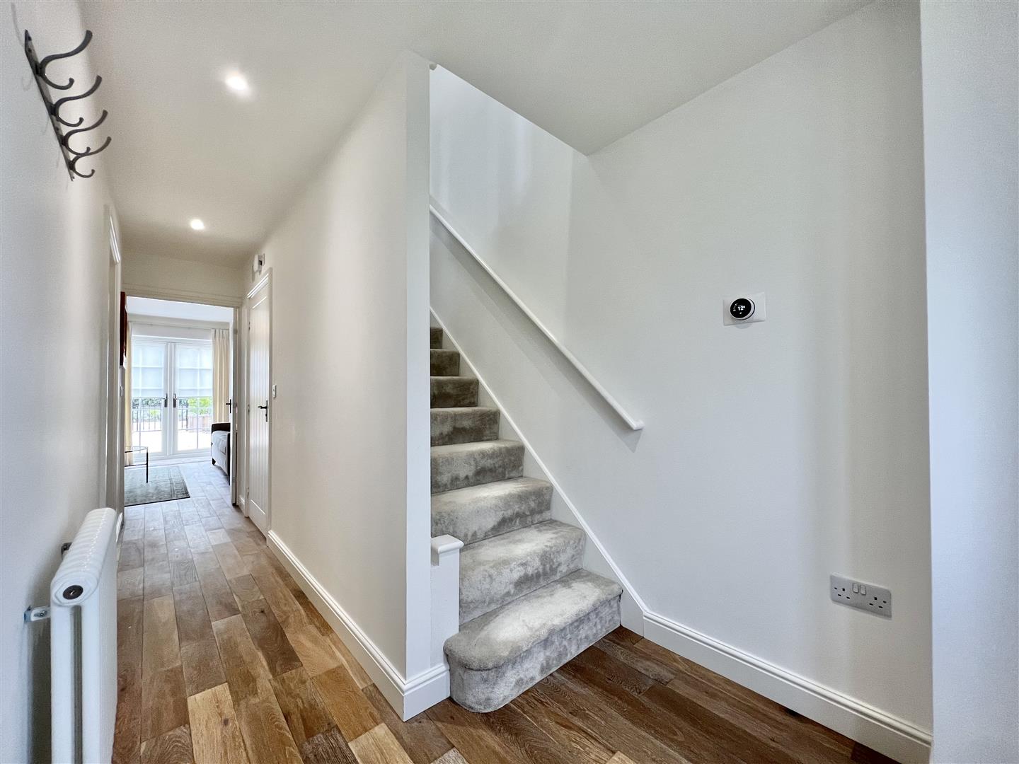 3 bed terraced house for sale in Bellamy Close, Belbroughton  - Property Image 3