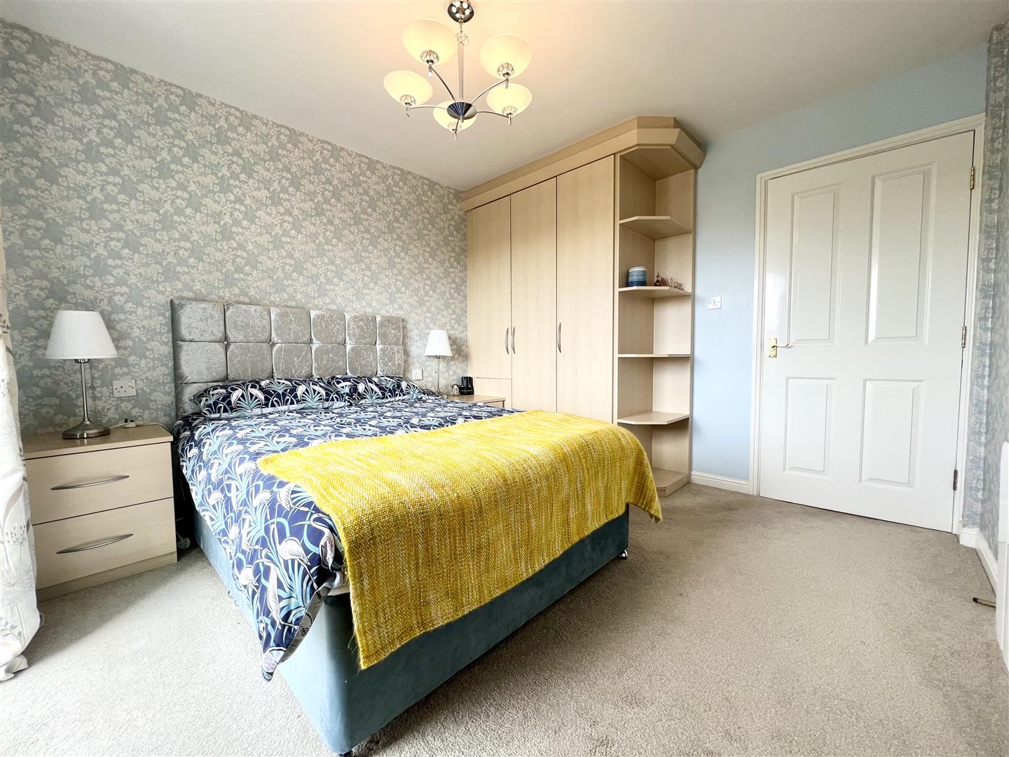 2 bed flat for sale in Cavalier Drive, Halesowen  - Property Image 7