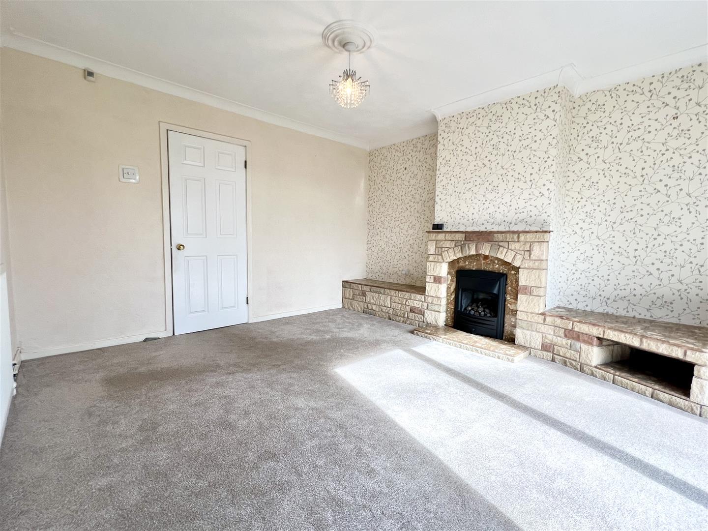 3 bed semi-detached house for sale in Timbertree Crescent, Cradley Heath  - Property Image 7