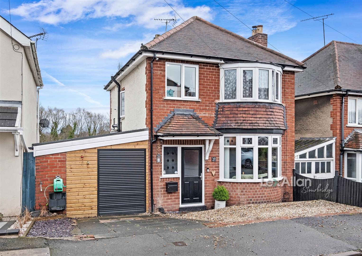 3 bed detached house for sale in Stour Hill, Brierley Hill  - Property Image 1