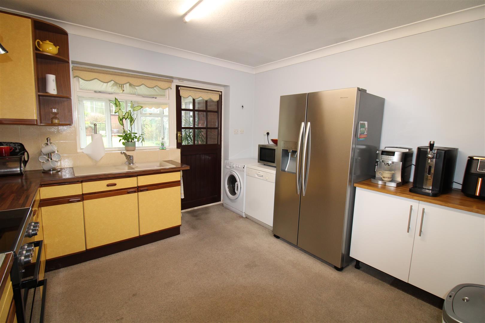 2 bed detached bungalow for sale in Vicarage Road, Stourbridge  - Property Image 8