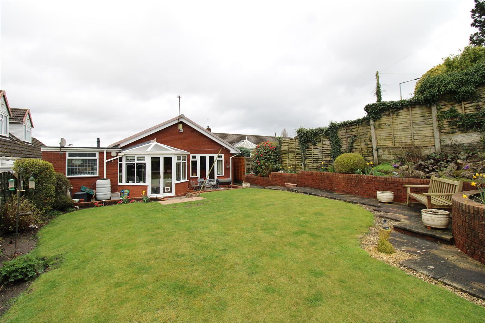 2 bed detached bungalow for sale in Vicarage Road, Stourbridge  - Property Image 15