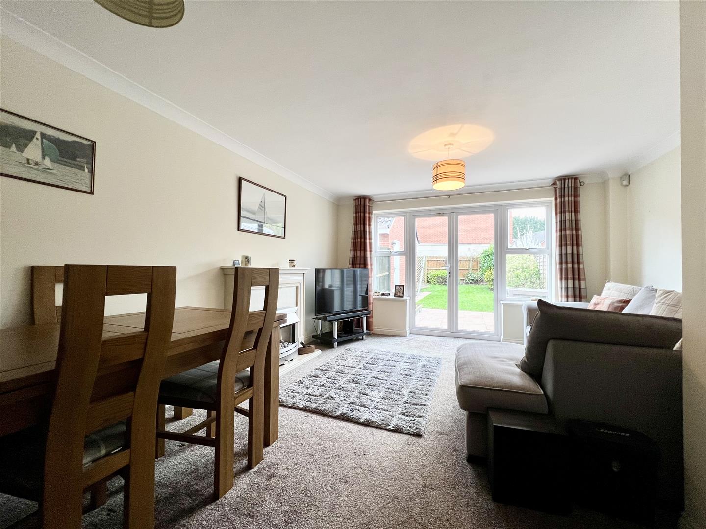 3 bed town house for sale in Unitt Drive, Cradley Heath  - Property Image 4