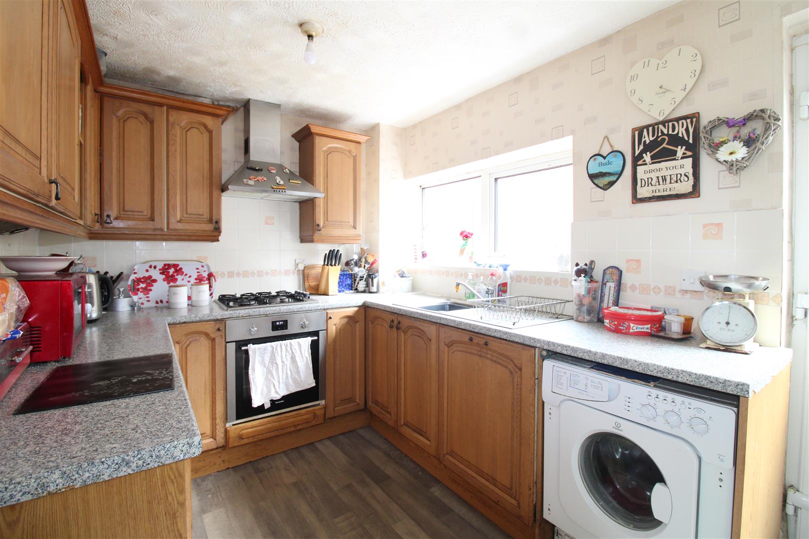 3 bed semi-detached house for sale in Gayfield Avenue, Brierley Hill  - Property Image 4