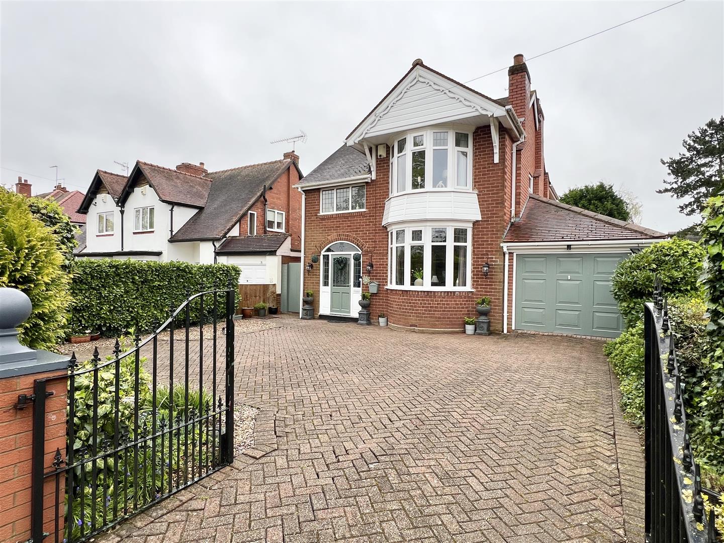 4 bed detached house for sale in Hagley Road, Halesowen  - Property Image 39
