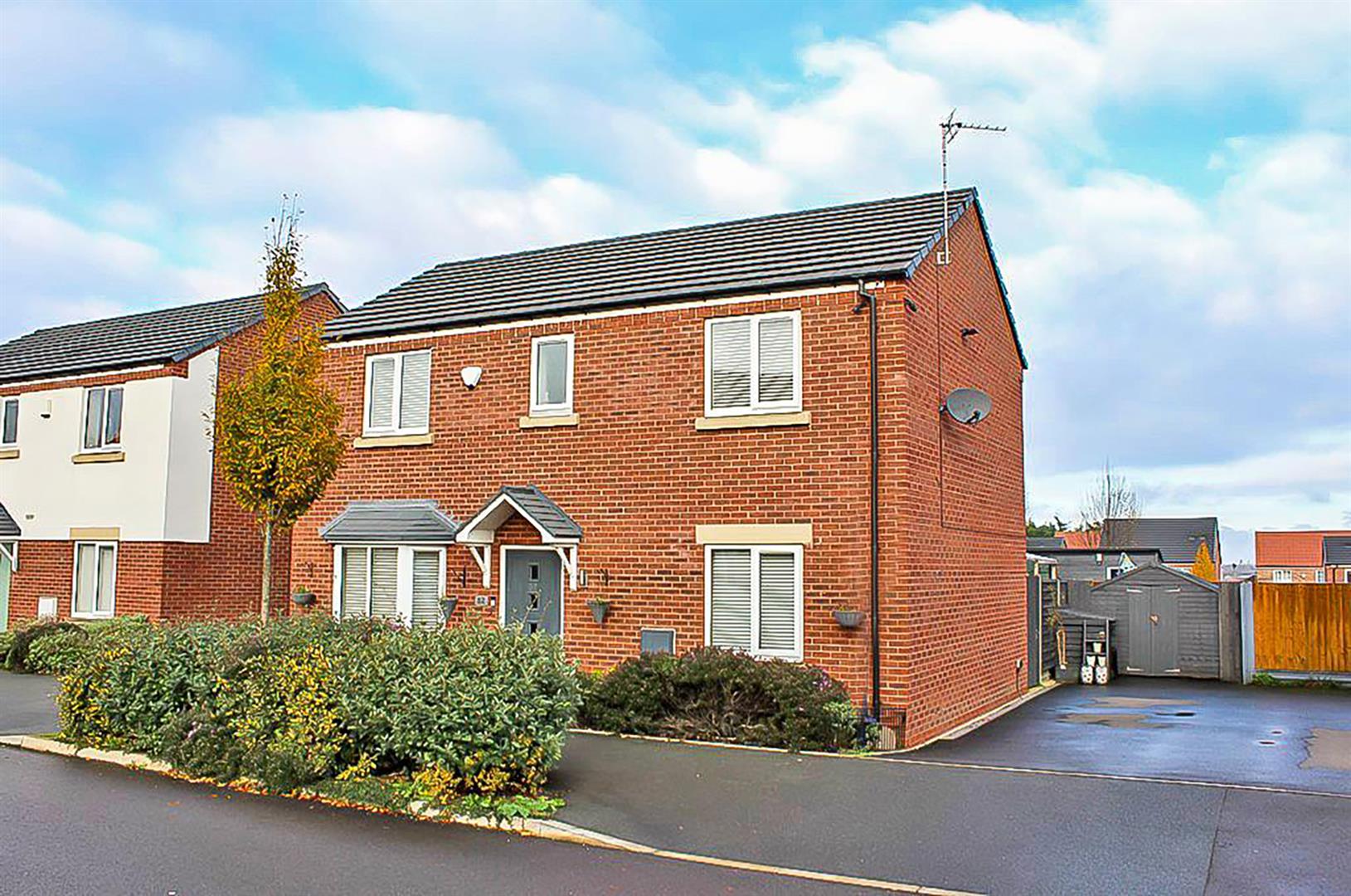 4 bed detached house for sale in Mallows Grove, Dudley  - Property Image 19