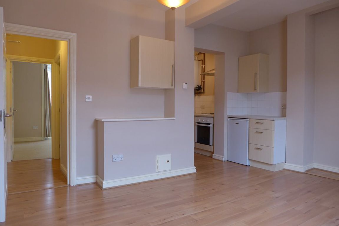 1 bed to rent in Lower High Street, Stourbridge  - Property Image 4