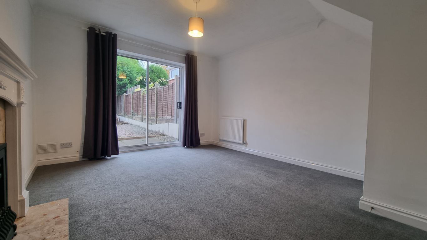 2 bed to rent in The Briars, Hagley Stourbridge  - Property Image 5
