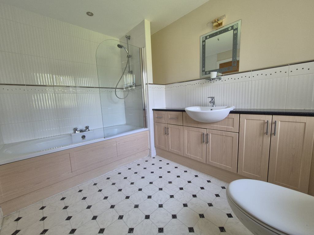 7 bed to rent in Dingle Road, Stourbridge  - Property Image 23
