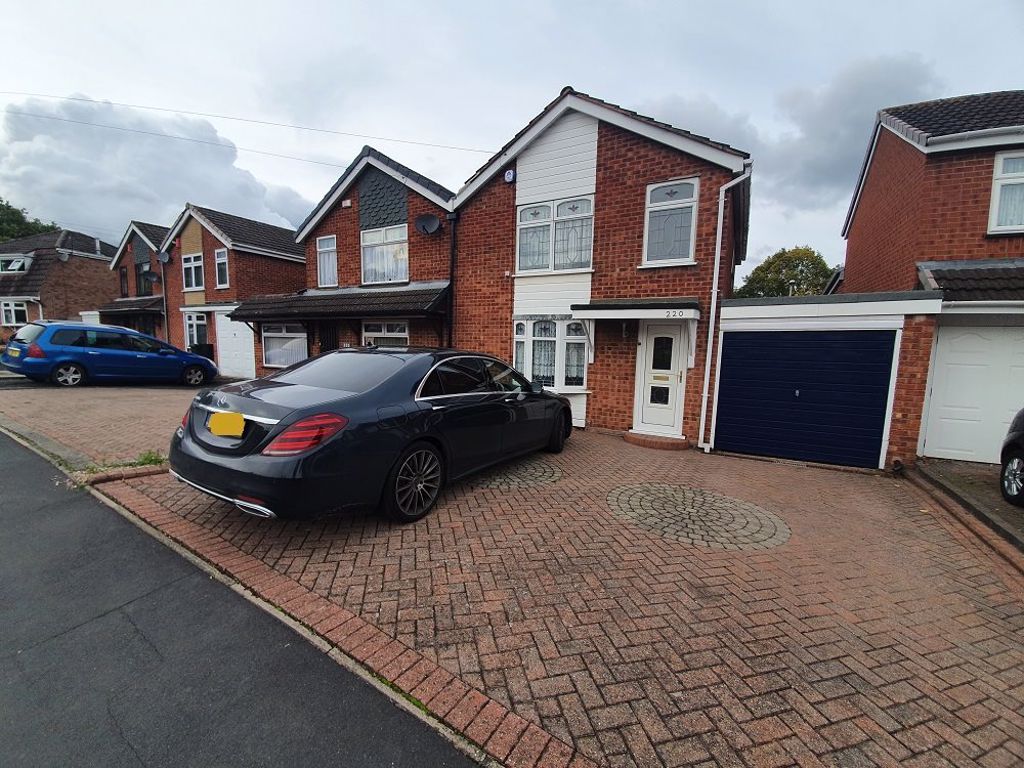 3 bed to rent in Gayfield Avenue, Brierley Hill, DY5 