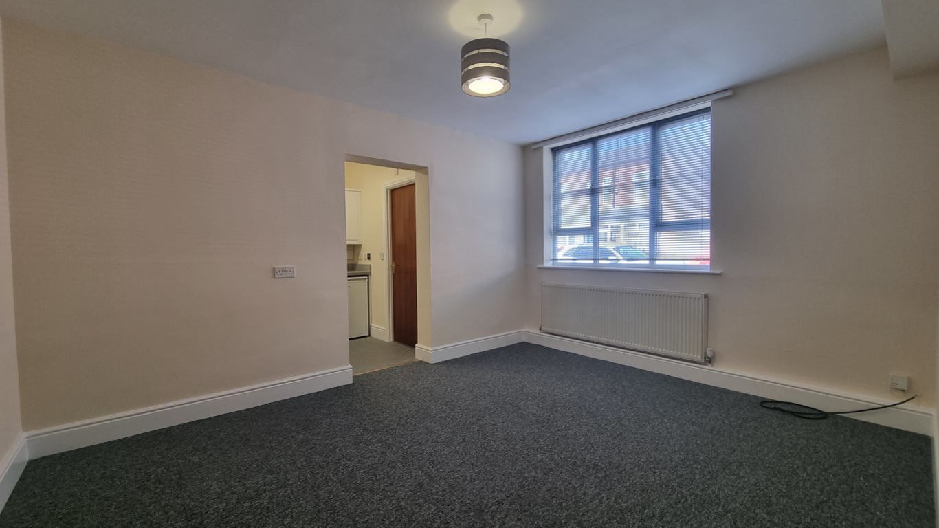 1 bed to rent in Sherwood Road, Bearwood  - Property Image 4