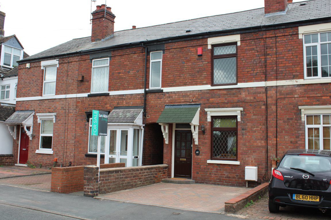 2 bed to rent in Bridle Road, Stourbridge  - Property Image 1
