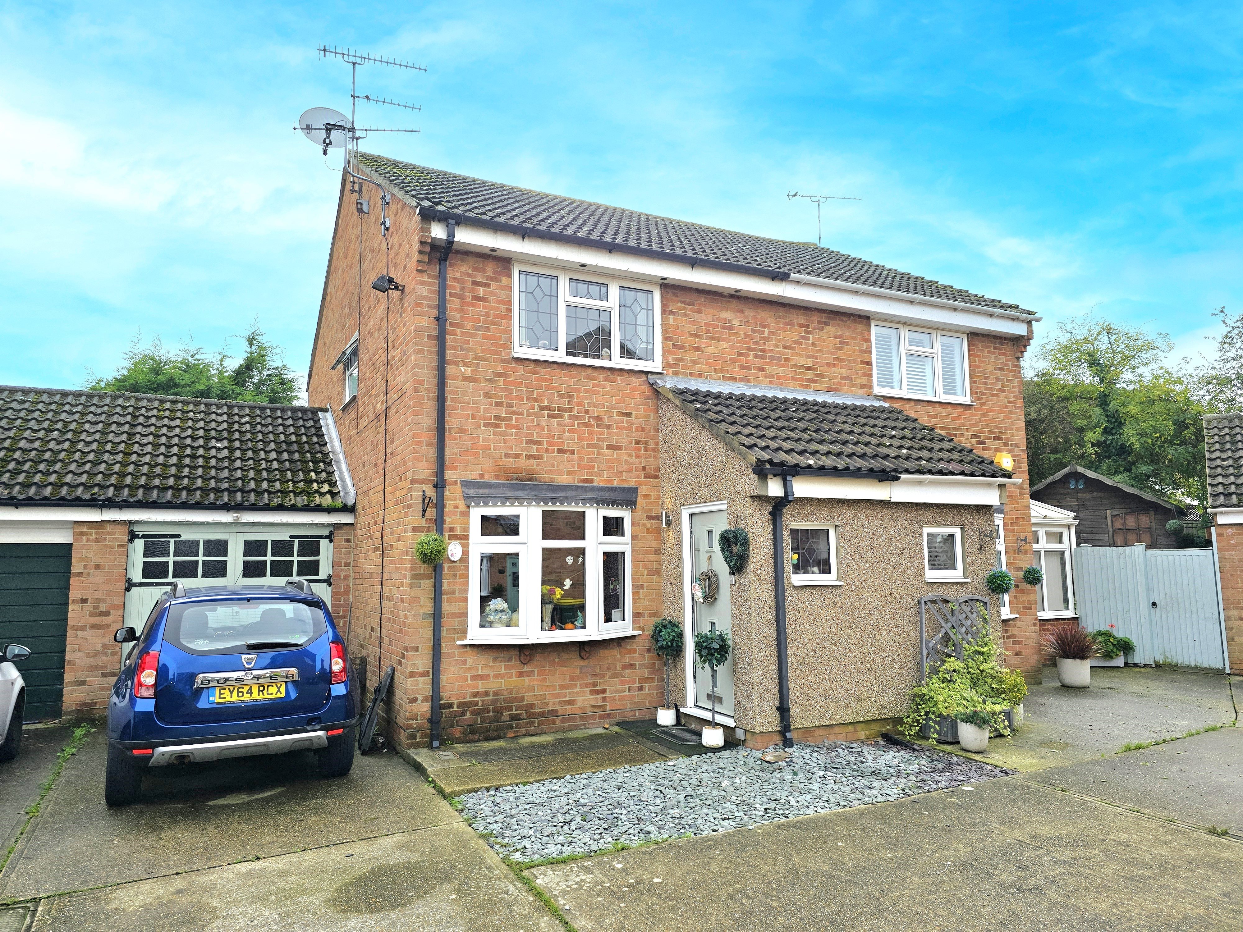 2 bed semi-detached house to rent in Hanningfield Close, Rayleigh  - Property Image 1