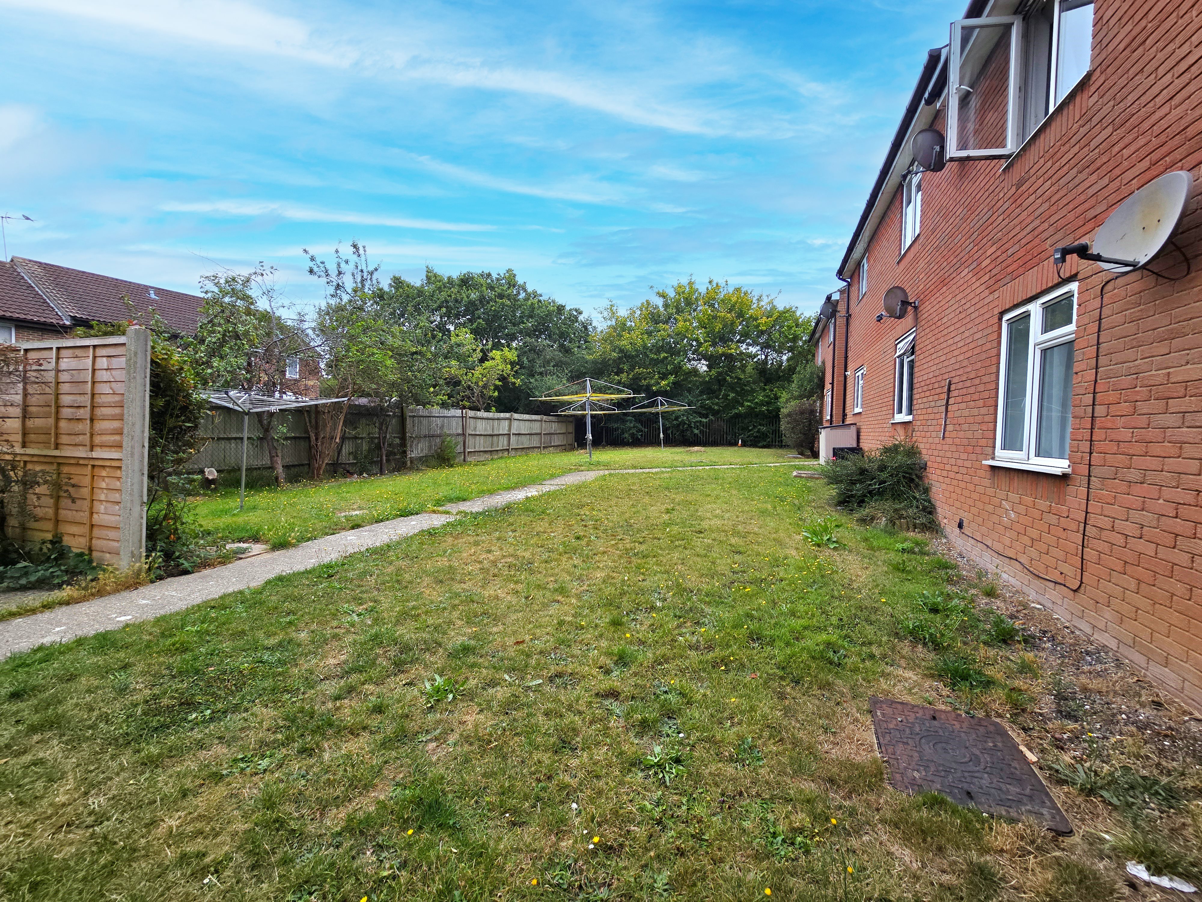 1 bed flat to rent in Bardfield Way, Rayleigh  - Property Image 7