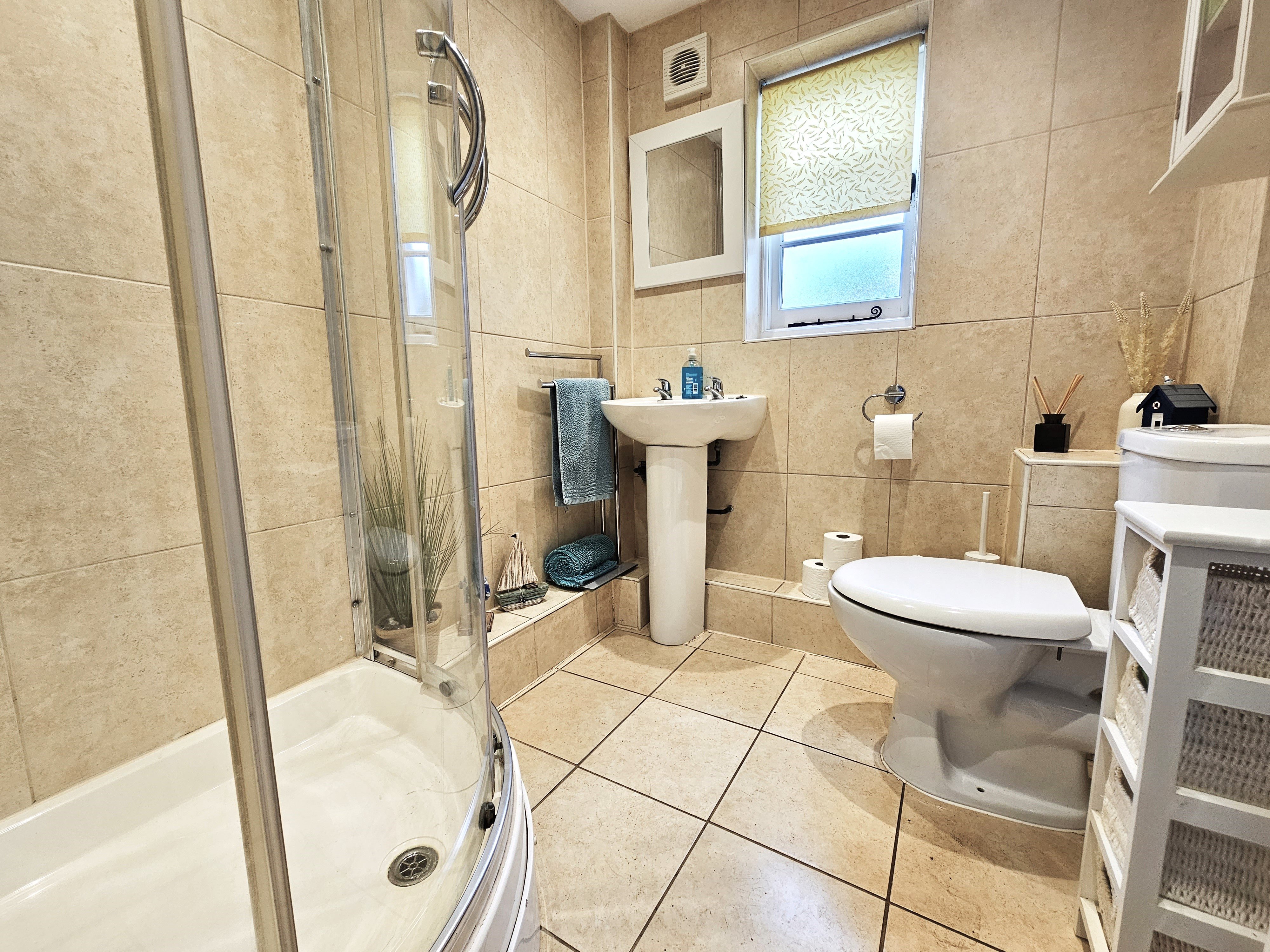 4 bed detached house to rent in Main Road, Hockley  - Property Image 7