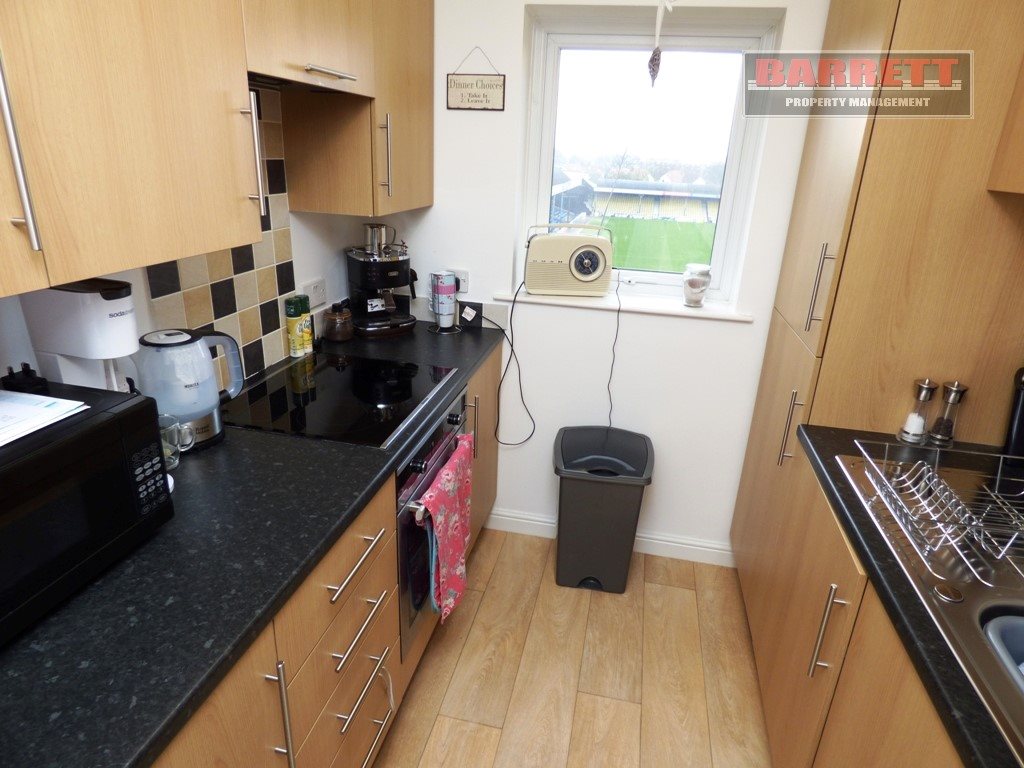 1 bed flat to rent in Priory Court, Southend-on-sea  - Property Image 3