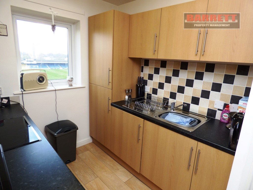 1 bed flat to rent in Priory Court, Southend-on-sea  - Property Image 4