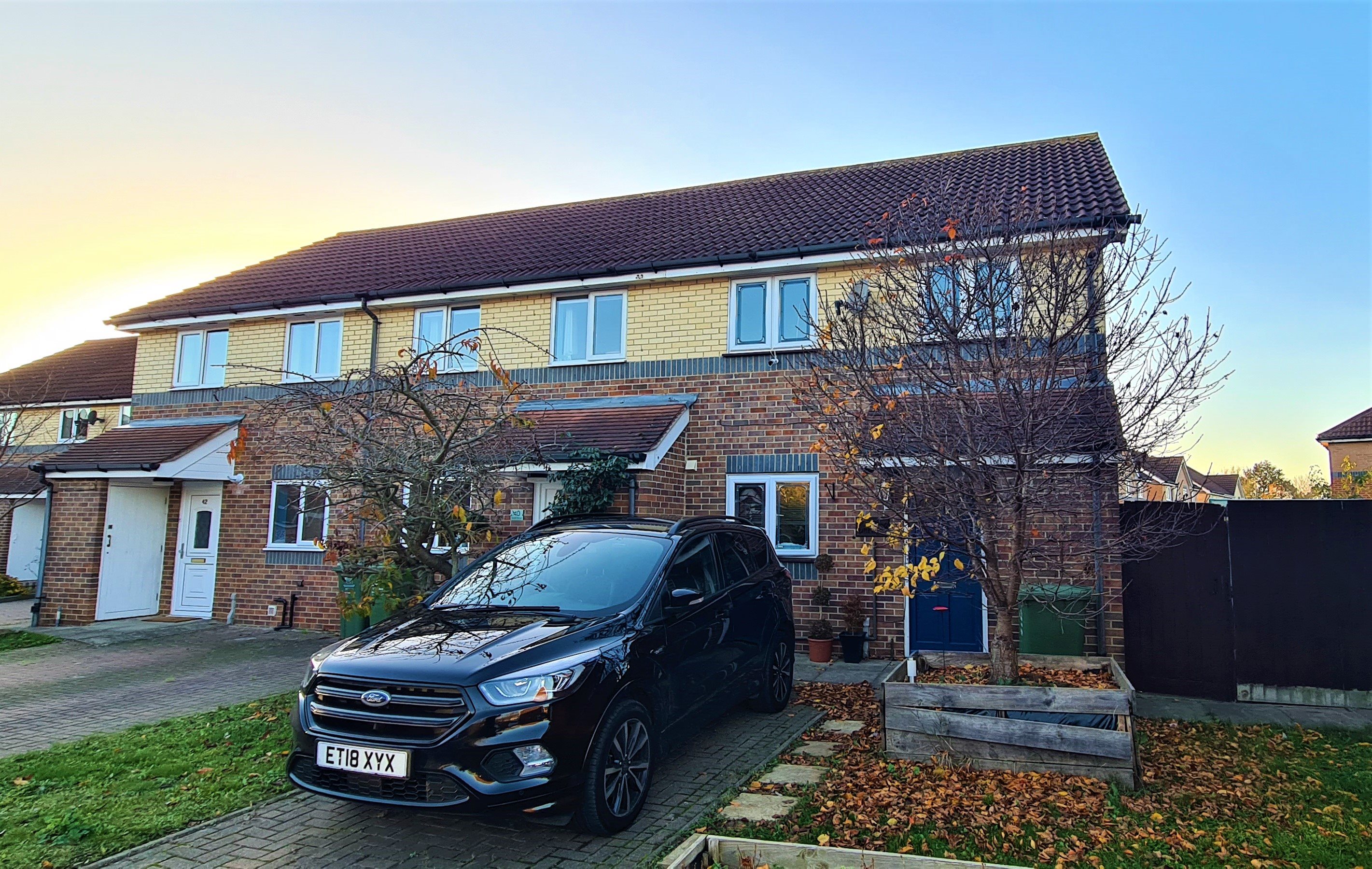 2 bed end of terrace house to rent in Scott Drive, Wickford 0