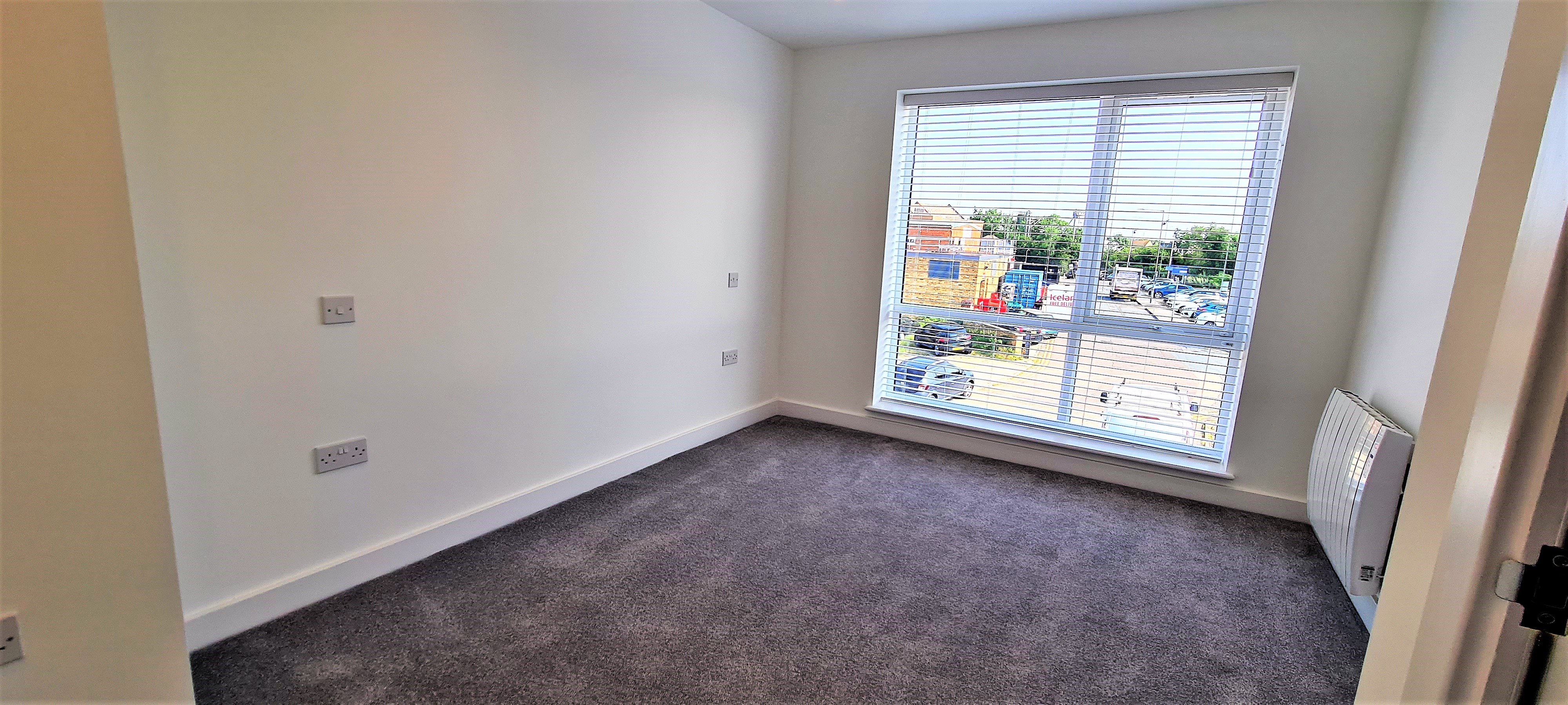 2 bed flat to rent in Ladygate Centre, Wickford  - Property Image 5