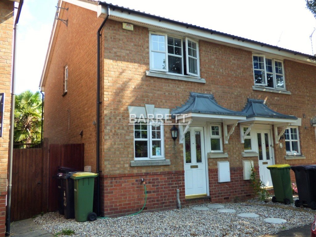 2 bed end of terrace house to rent in Brunswick Place, Rayleigh - Property Image 1