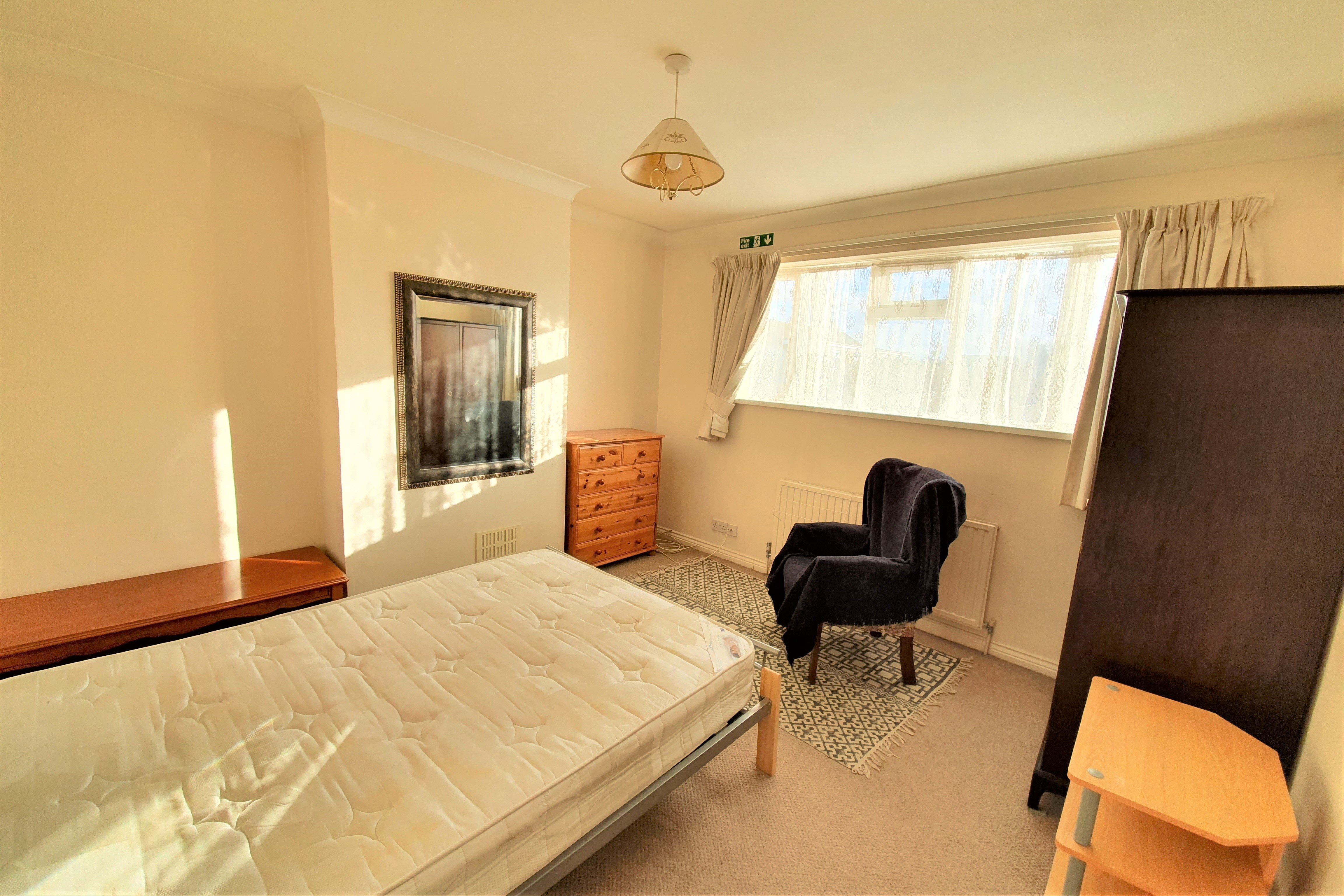1 bed house / flat share to rent in Church Road (Bedroom 4), Rayleigh, SS6 