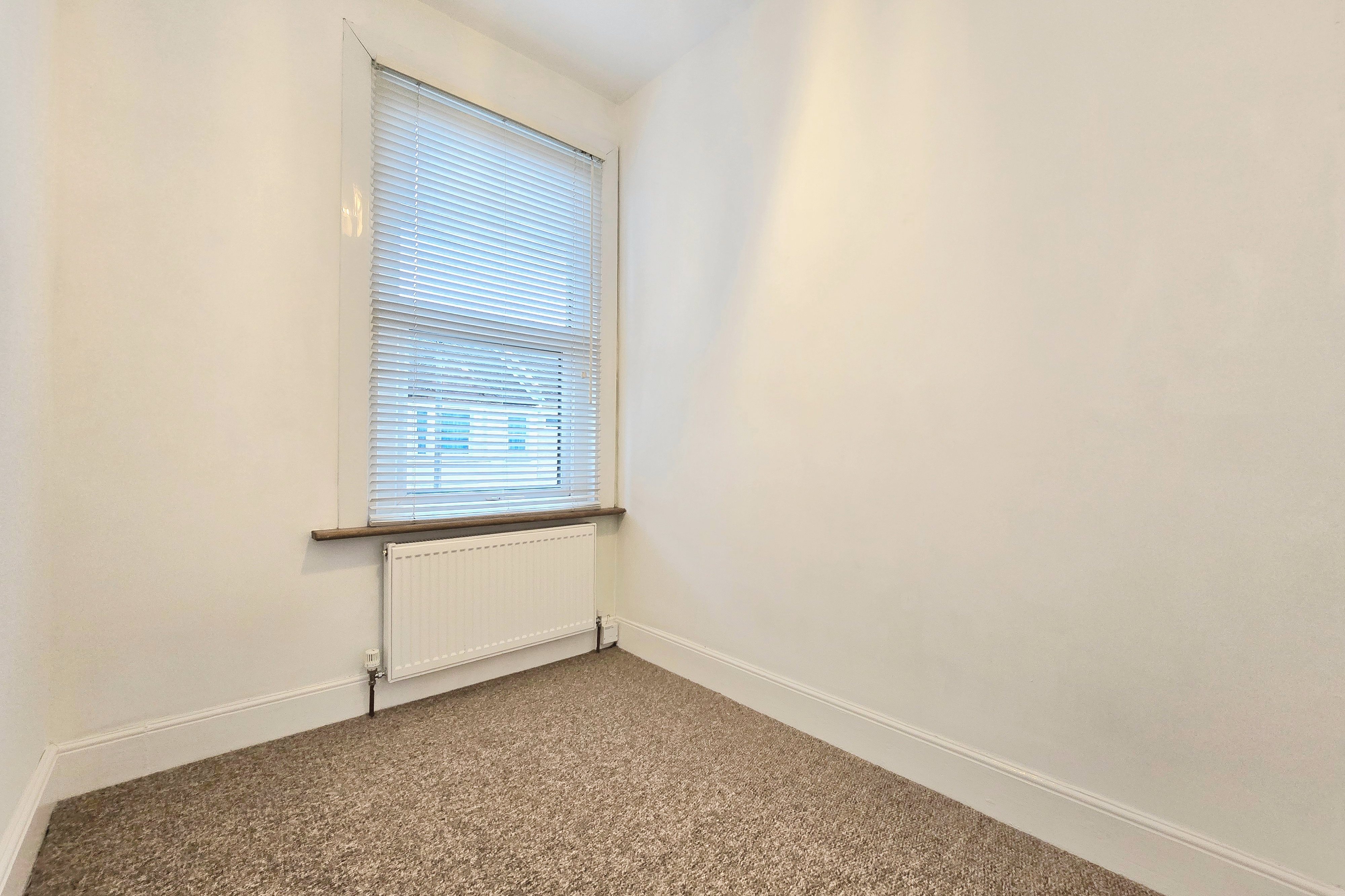 3 bed terraced house to rent in Beaufort Street, Southend-on-Sea  - Property Image 9