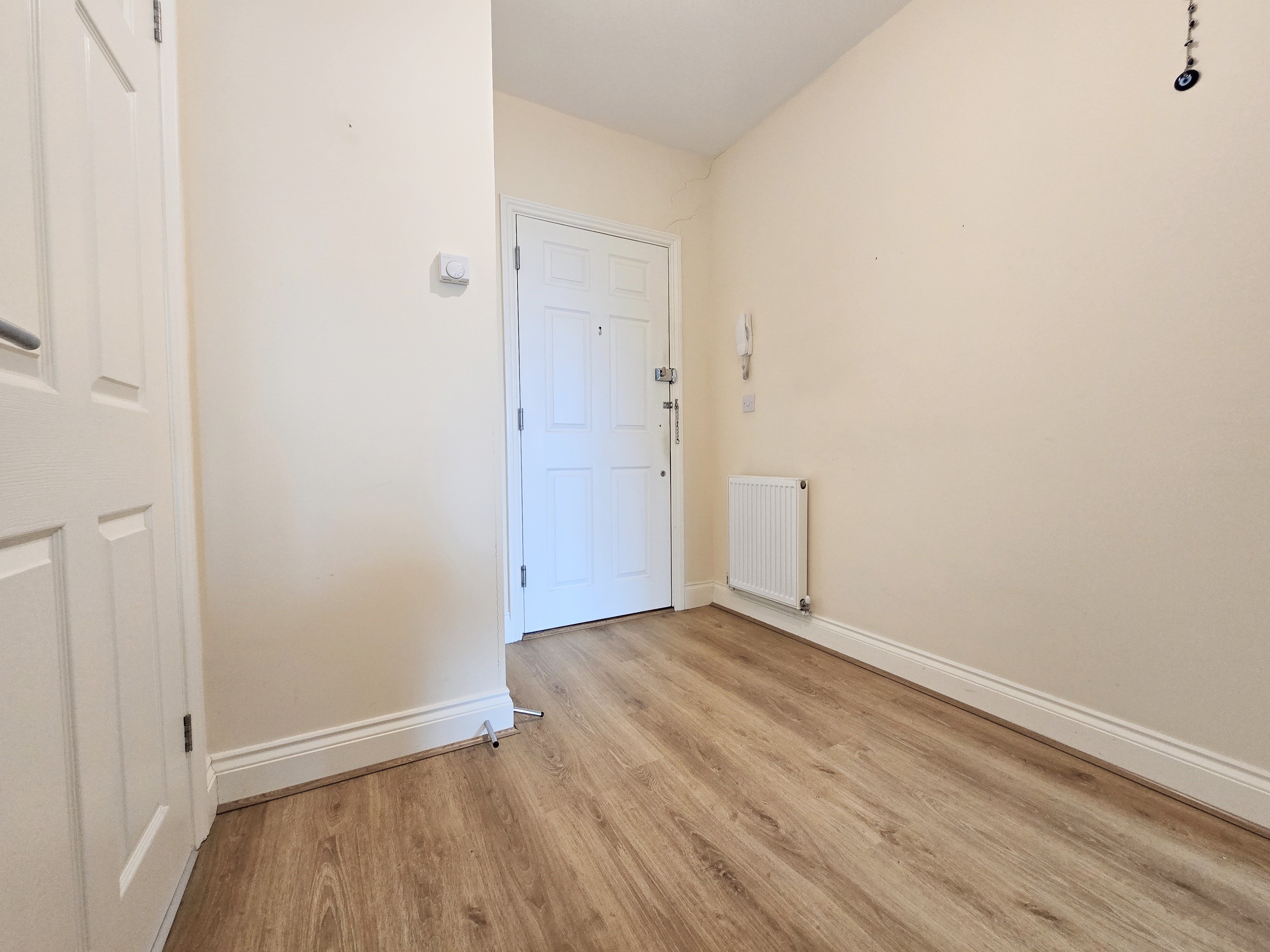 1 bed flat for sale in Phoenix Heights, Rayleigh  - Property Image 6