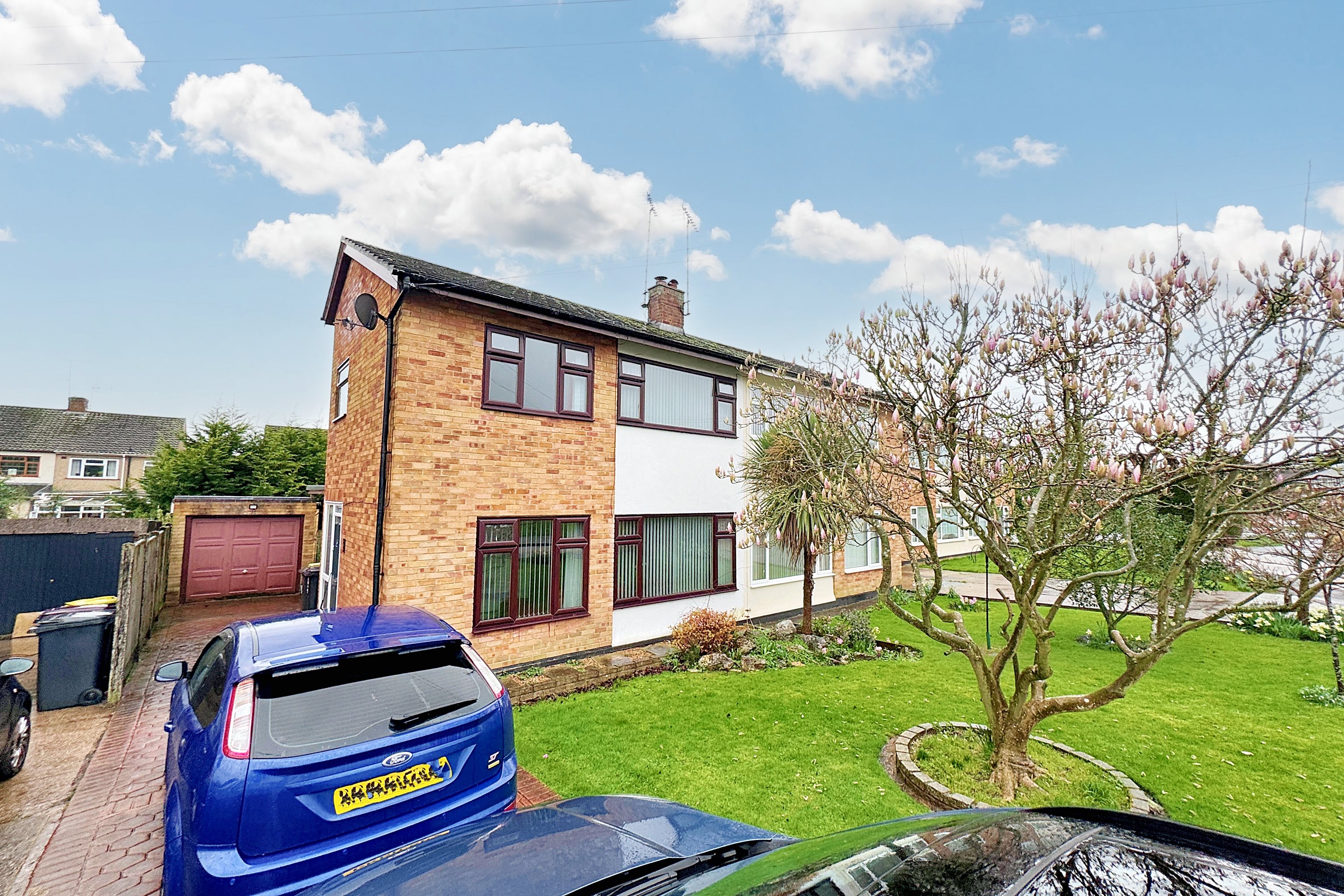 3 bed semi-detached house for sale in Chase End, Rayleigh  - Property Image 1