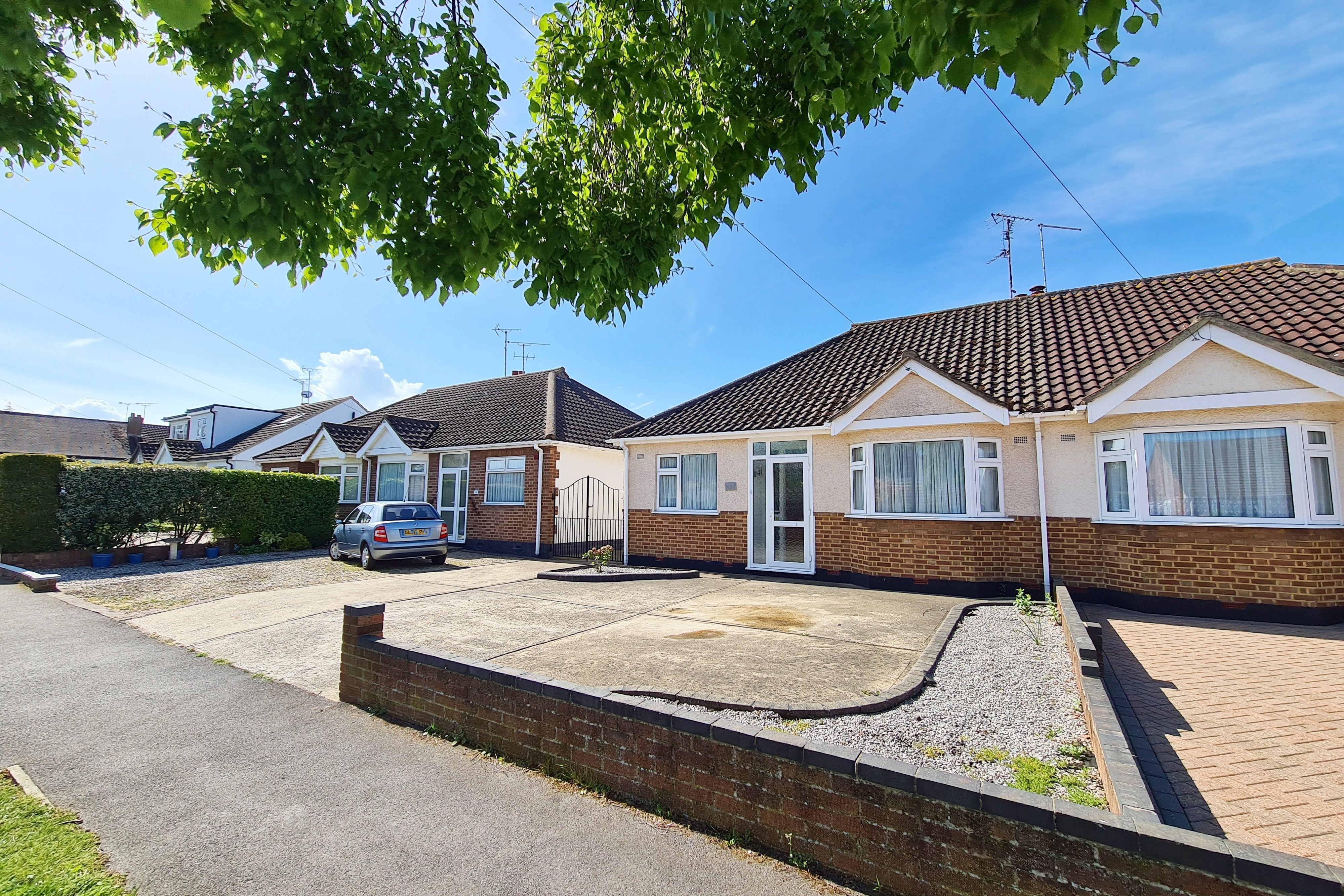 2 bed semi-detached bungalow for sale in Leslie Road, Rayleigh  - Property Image 14