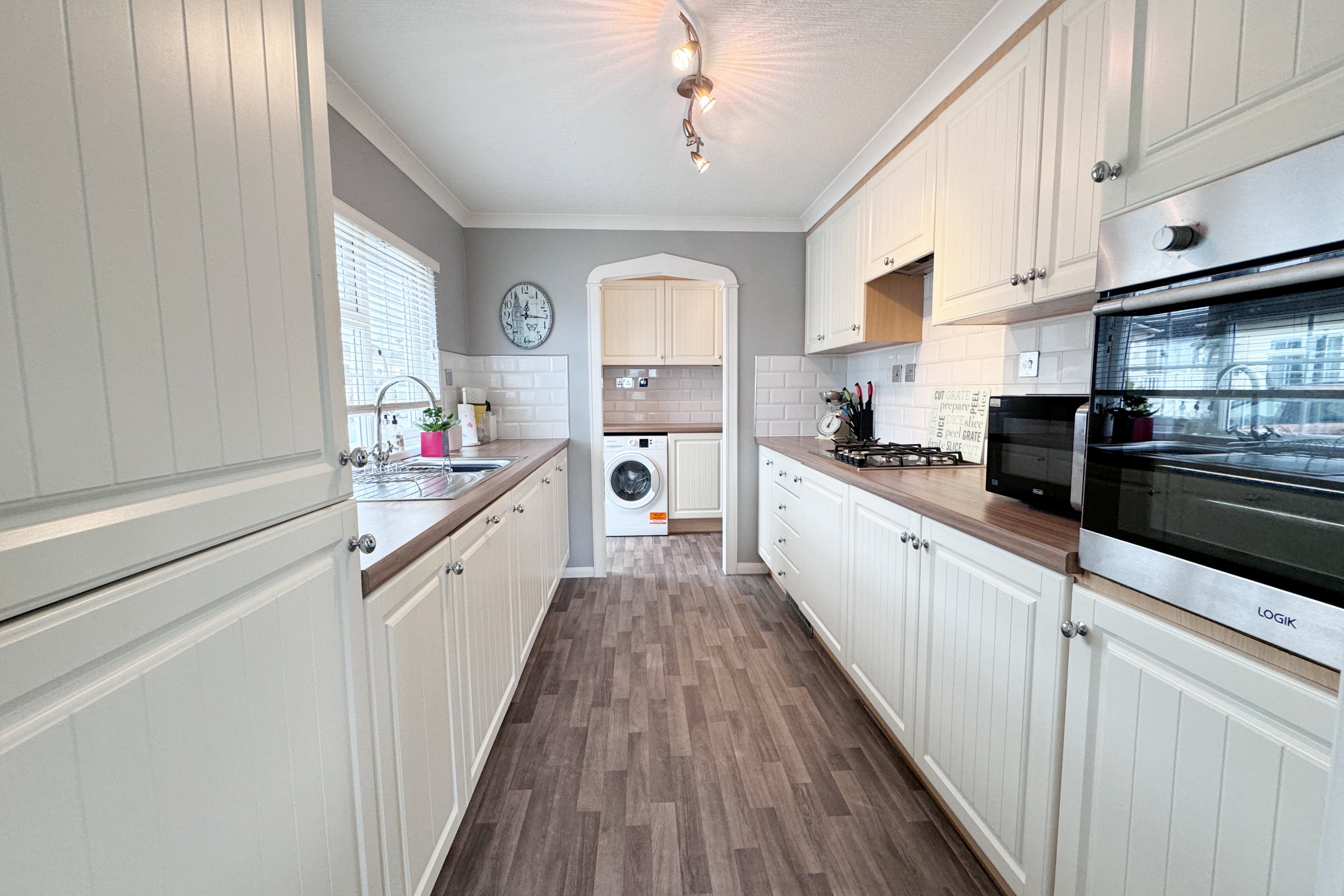 2 bed detached bungalow for sale in Waterfront, Hayes Country Park  - Property Image 7