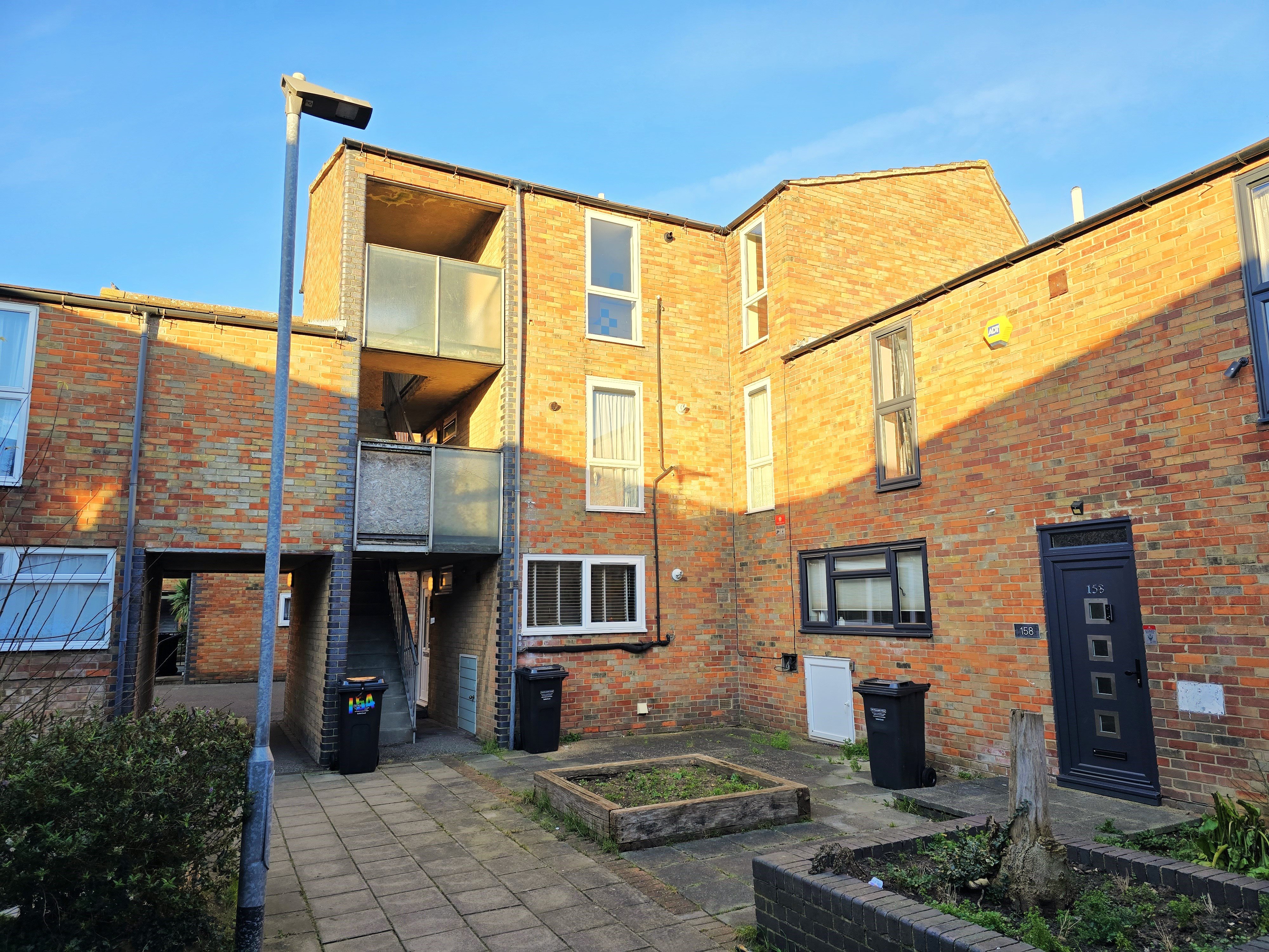 1 bed flat for sale in Crosse Courts, Laindon  - Property Image 9
