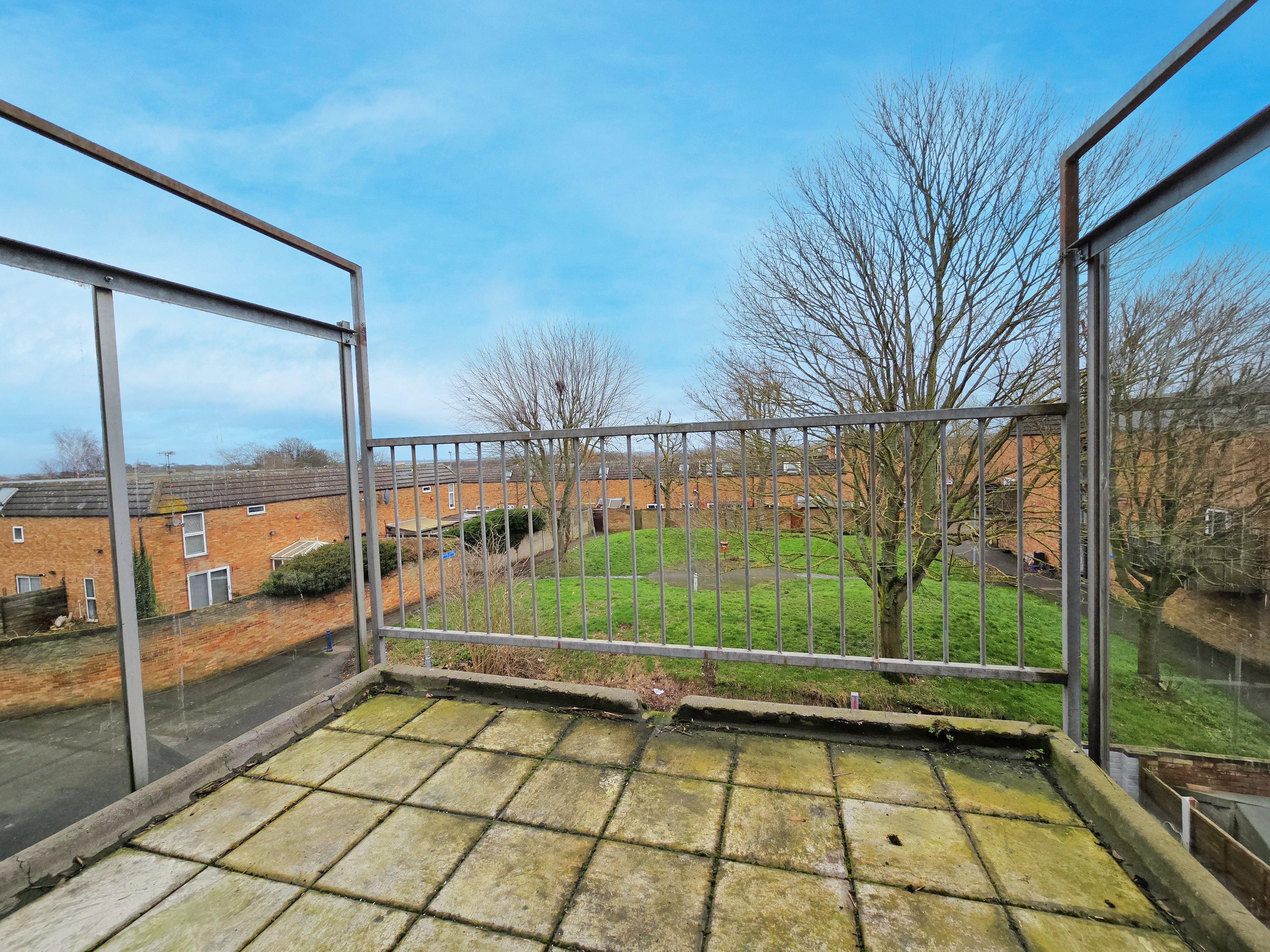 1 bed flat for sale in Crosse Courts, Laindon  - Property Image 8