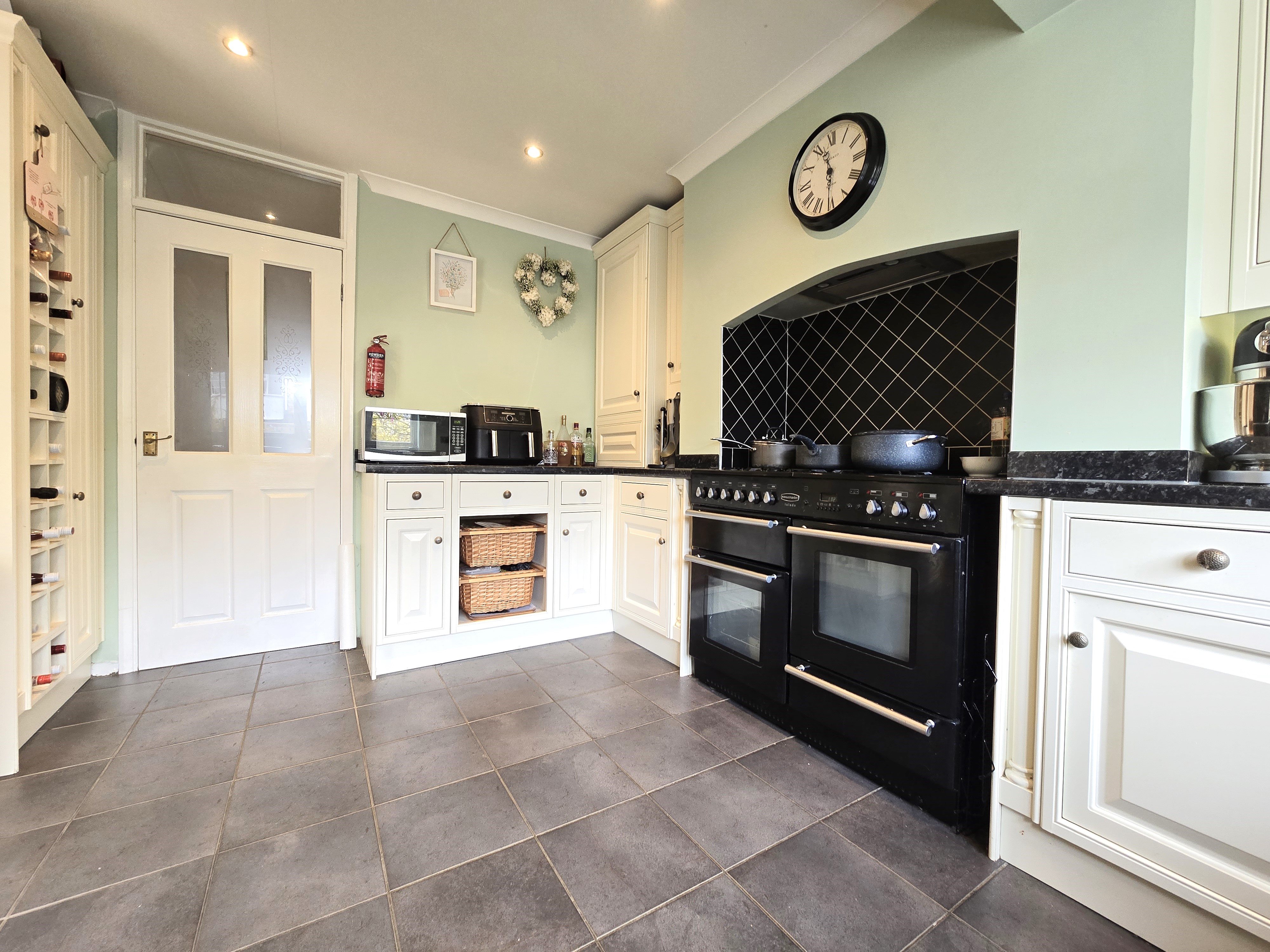 4 bed detached house for sale in The Spinneys, Eastwood  - Property Image 3