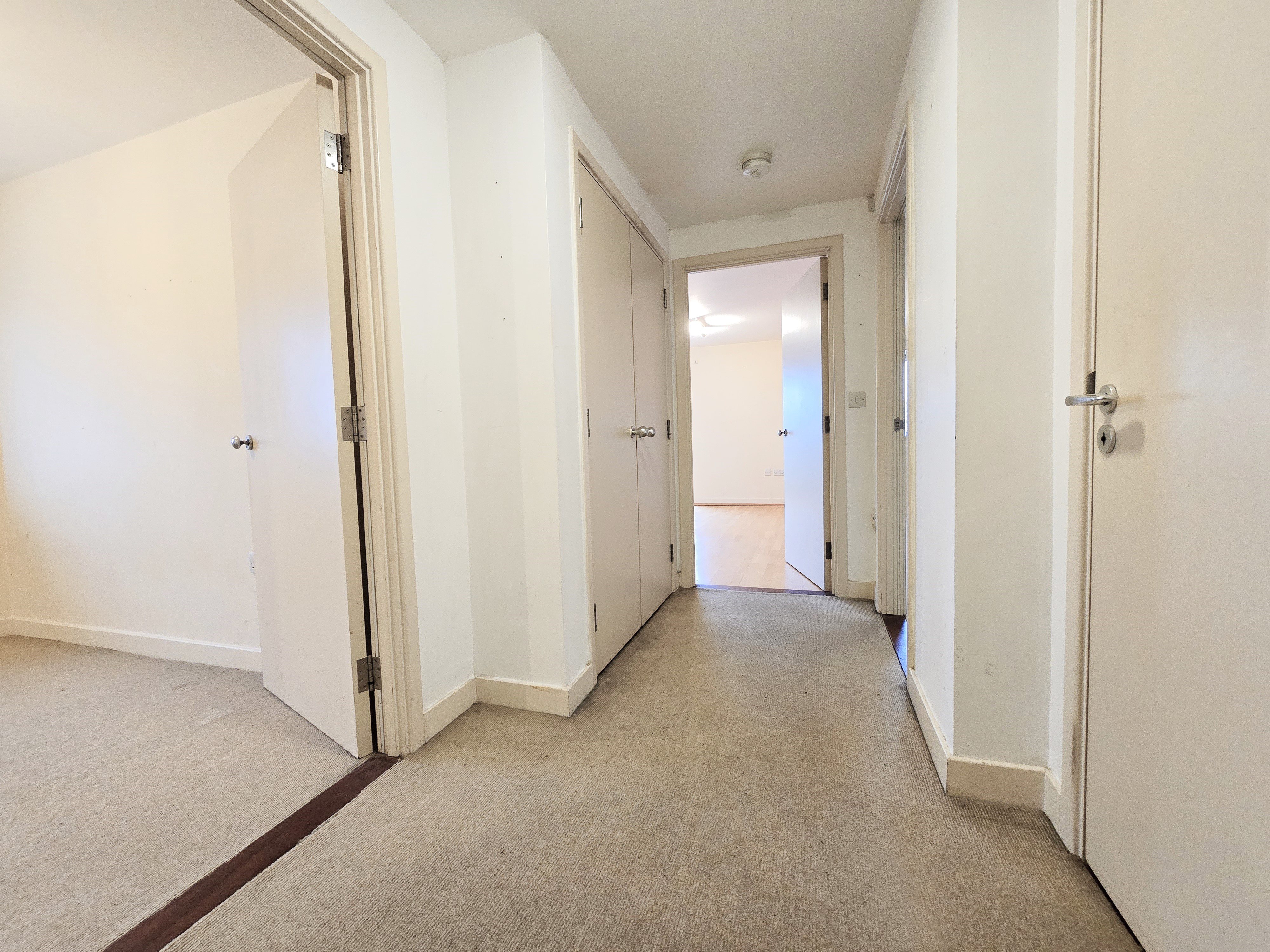 2 bed flat for sale in The Wave, Market Avenue  - Property Image 7