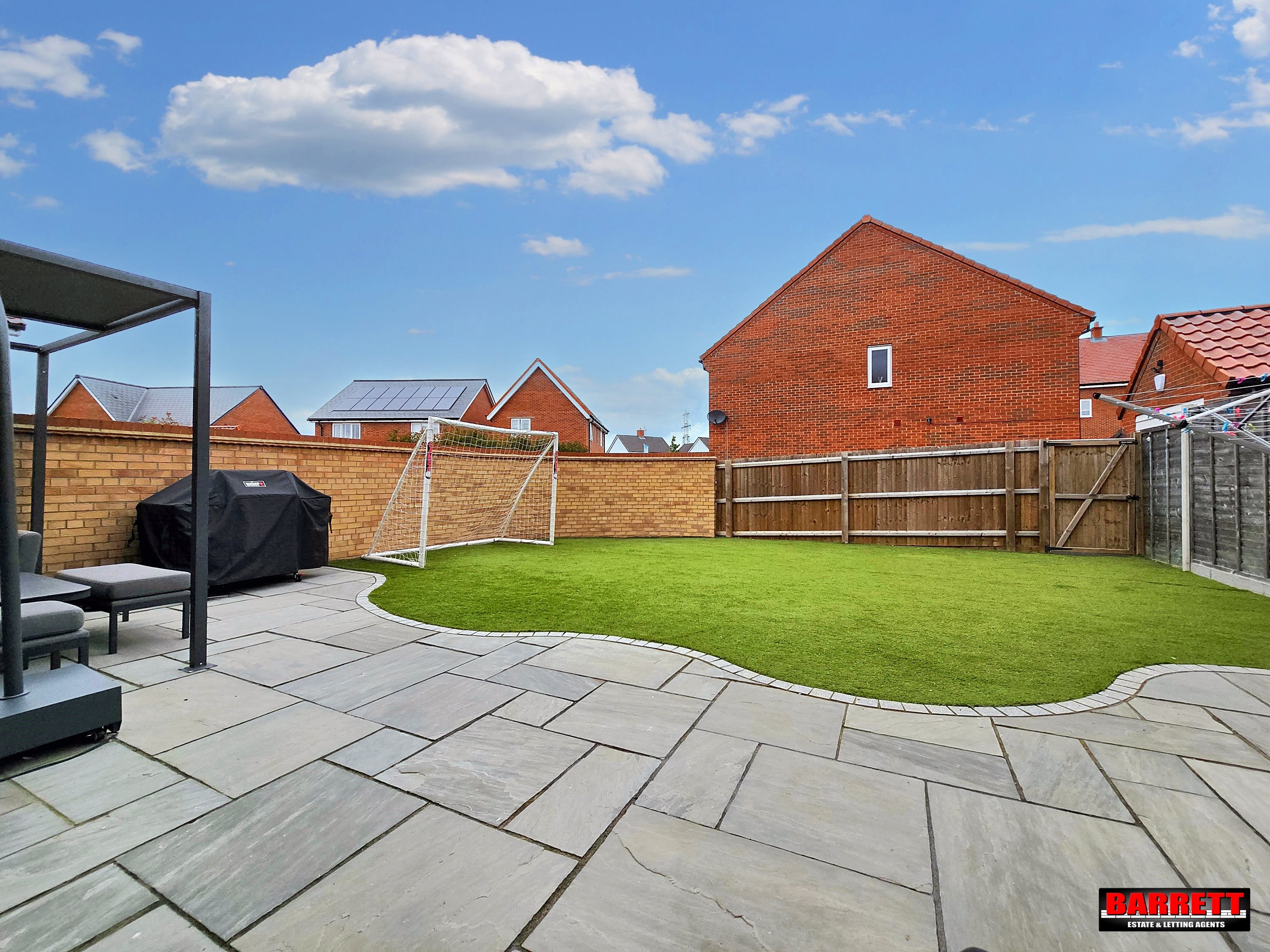 4 bed detached house for sale in Nicholas Walk, Rayleigh  - Property Image 20