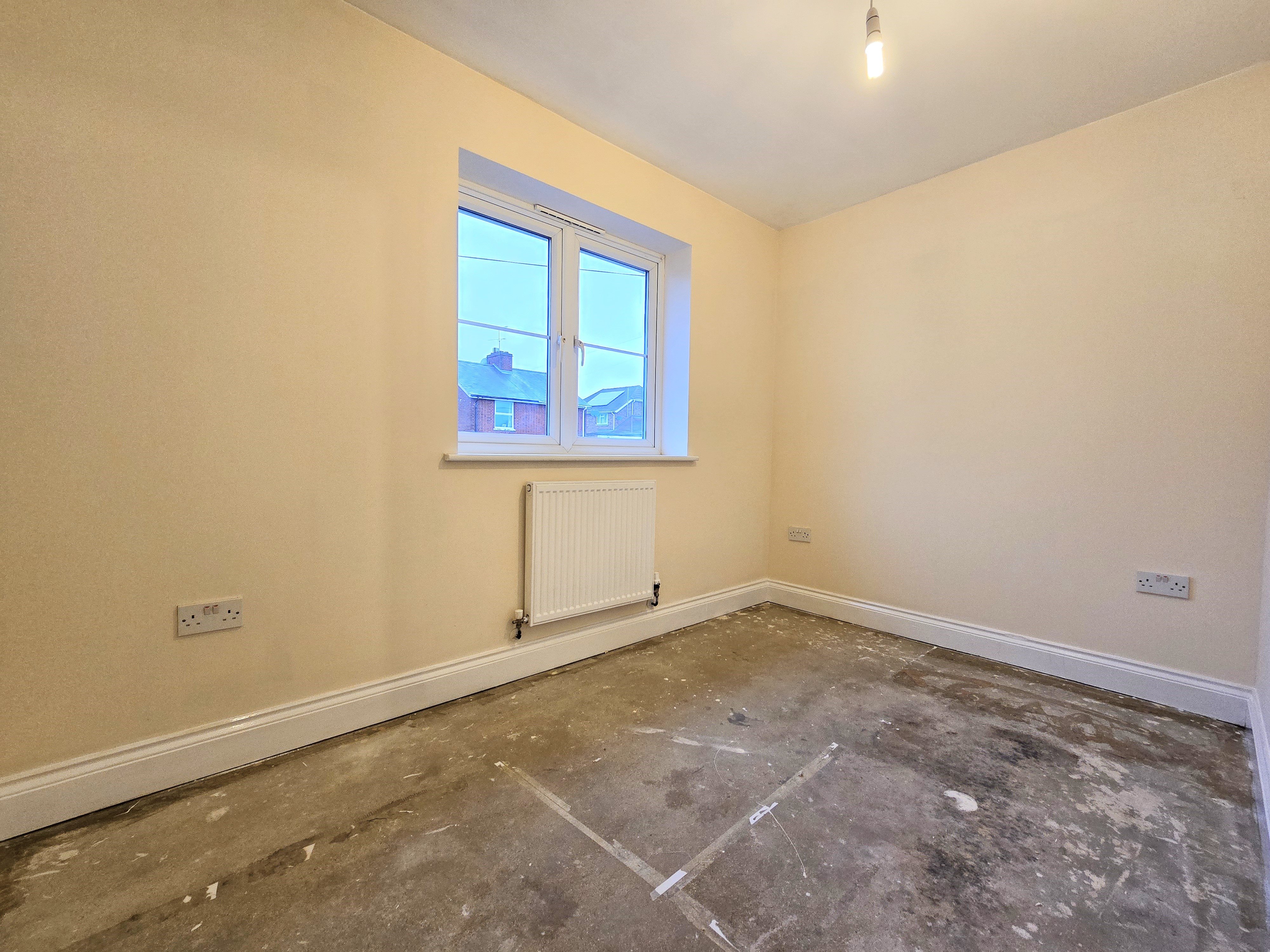 2 bed flat for sale in Brook Court, 121 High Road  - Property Image 8