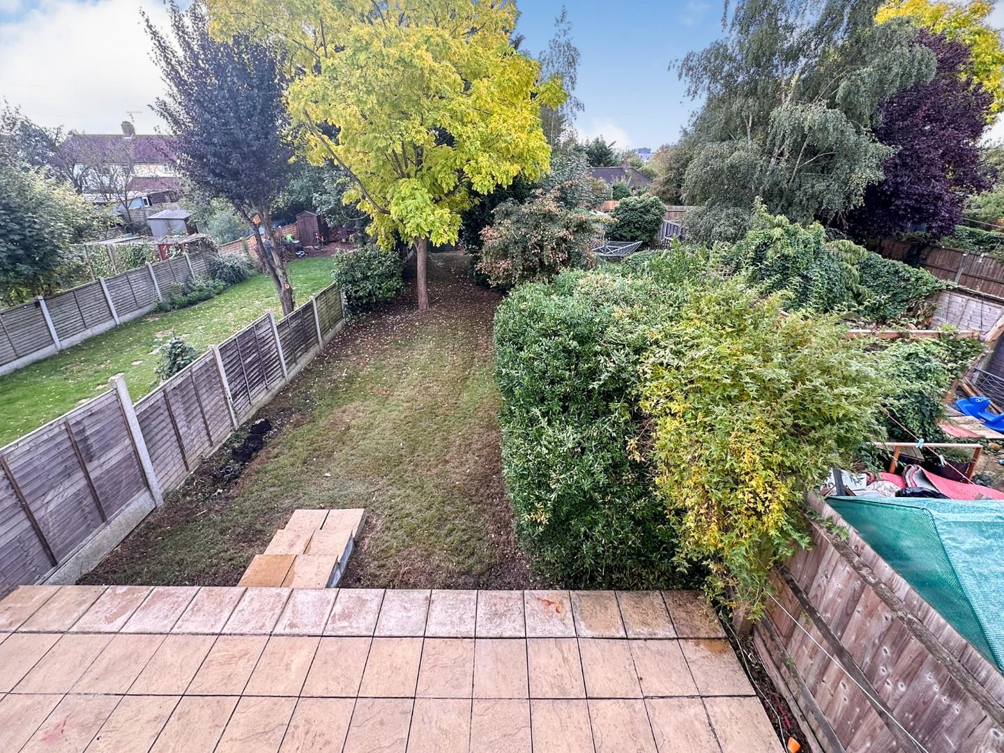 3 bed end of terrace house to rent in Springfield Park Avenue, Chelmsford  - Property Image 6