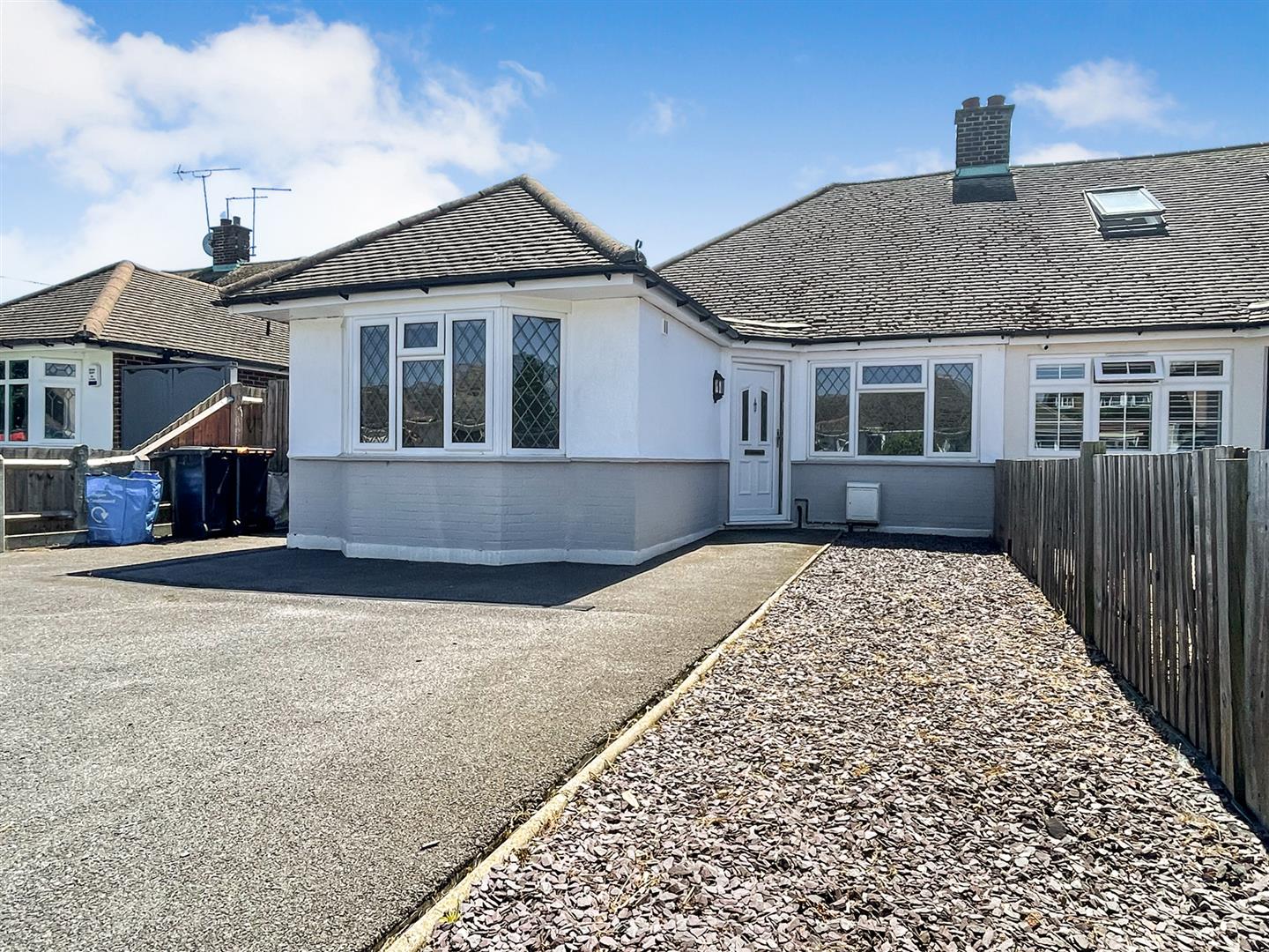 3 bed semi-detached bungalow to rent in Dunmow Gardens, Brentwood  - Property Image 10