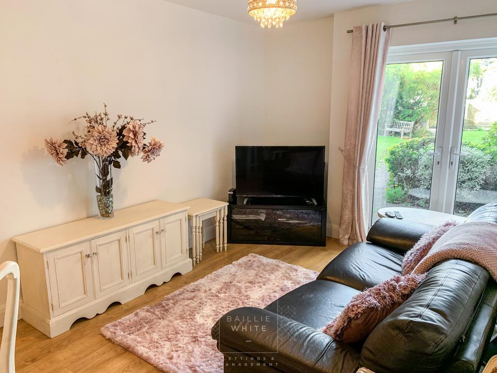 2 bed apartment to rent in London Road, Leigh-On-Sea  - Property Image 4