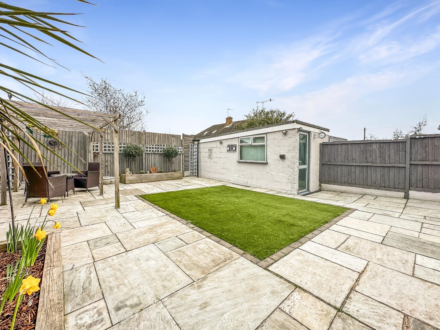 2 bed semi-detached bungalow for sale in Orchard Grove, Leigh-On-Sea  - Property Image 15